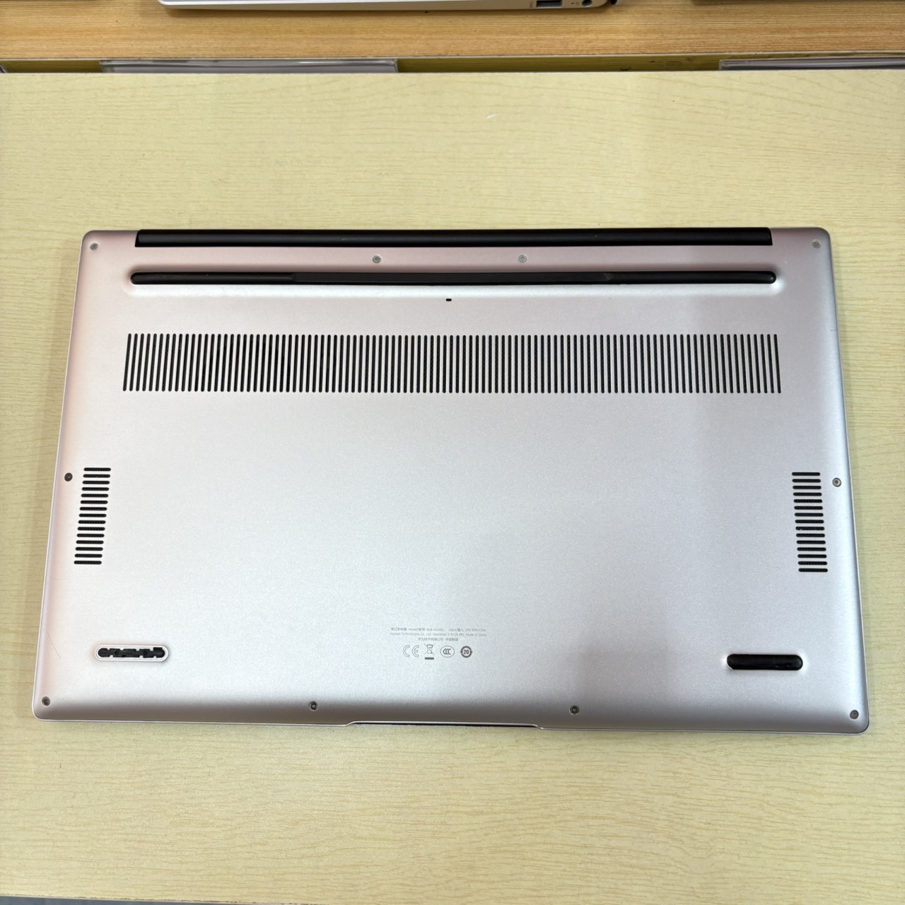 HUAWEI MATEBOOK D2019 BOHB-WAX9 สภาพเครื่อง 85%