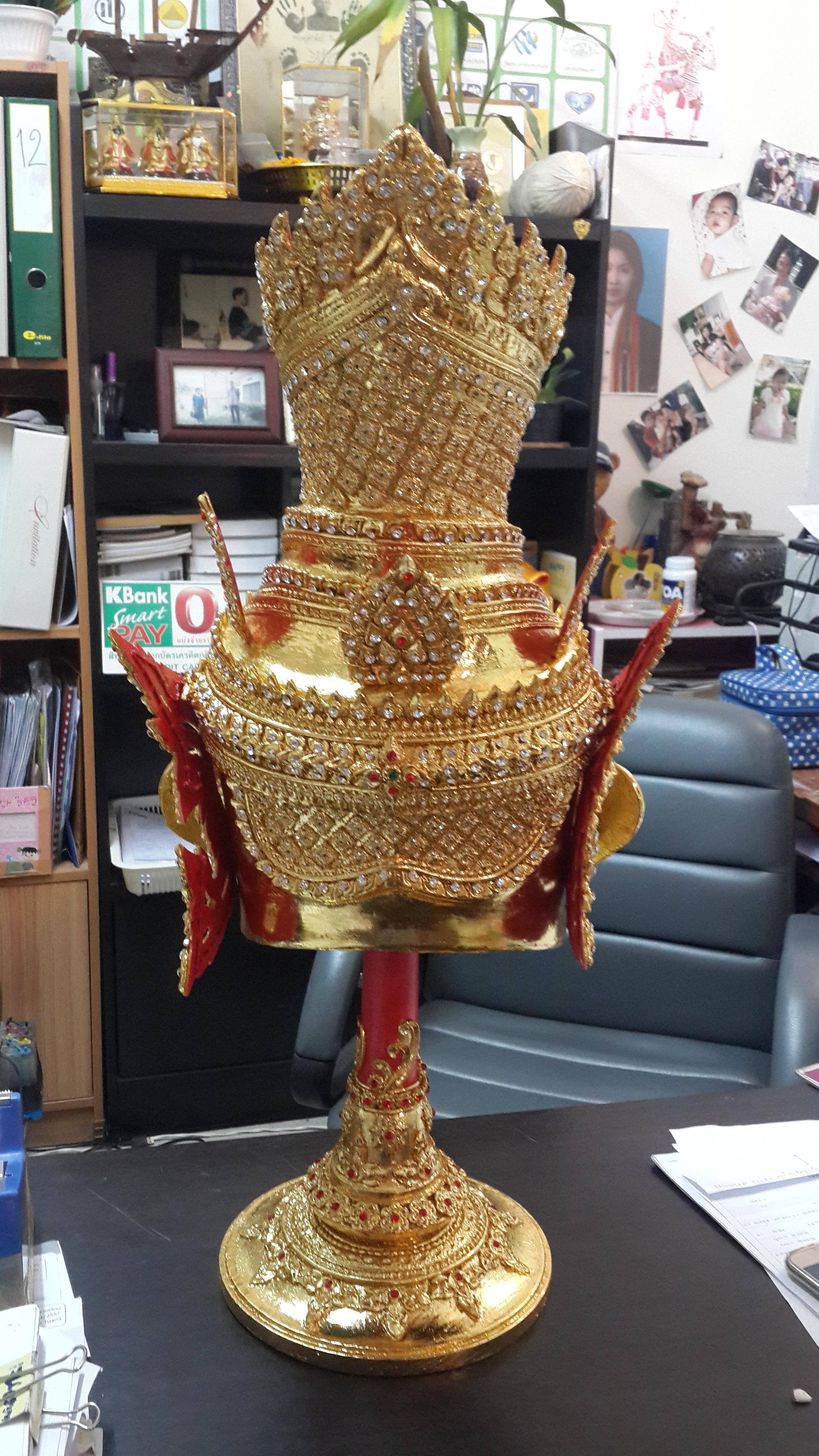 พ่อแก่ ขนาดครอบ ประดับเพชร