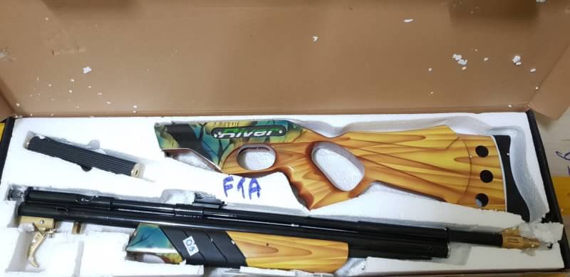อัดลมปั๊มอินโดหม้อโตSharp River Side Pump Air Rifle เบอร์2 ✔Made in Indo ✔Weight 2.20kg ✔ไกปืนทองเหลือง ✔Barrel ลำ 12 เกลียว ✔ความแรงลูก 600+Fps. ✔ระบบอัดลมโยกปั๊ม 3-9 ครั้ง ✔ระยะหวังผล 25-35m.ไกล 50m. ความ