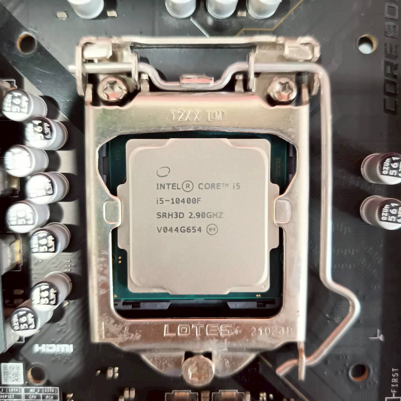 Computer มือ 2 เฉพาะเคส core i5-10400F 2.90GHz