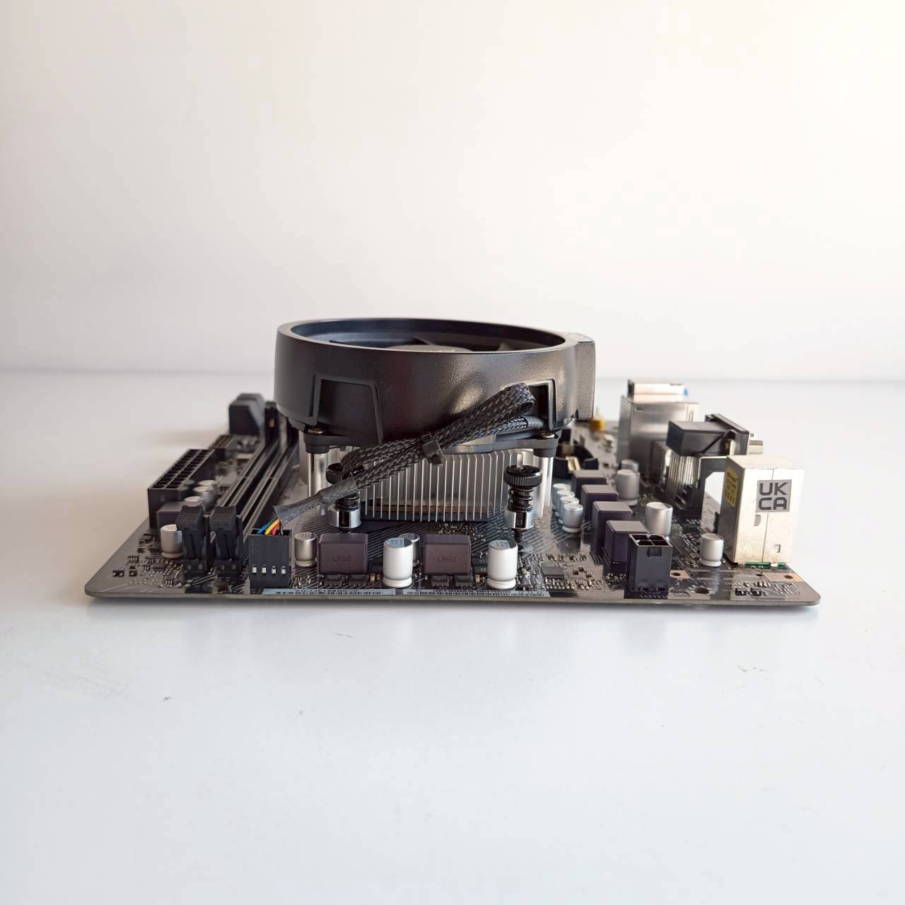 CPU + M/B CPU Ryzen 5 4600G M/B ASROCK A520M - HVS (AM4) ประกัน J.I.B. 13/08/2026