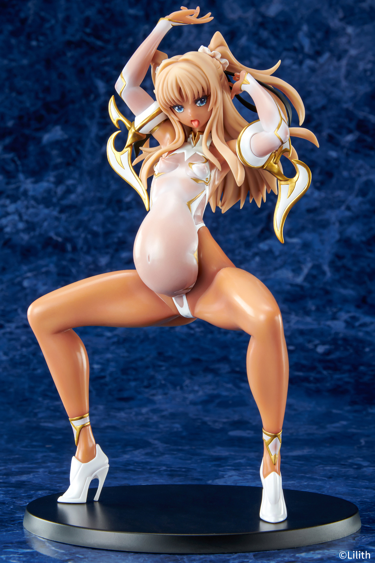 เปิดจอง : Futaba Lily Ramses