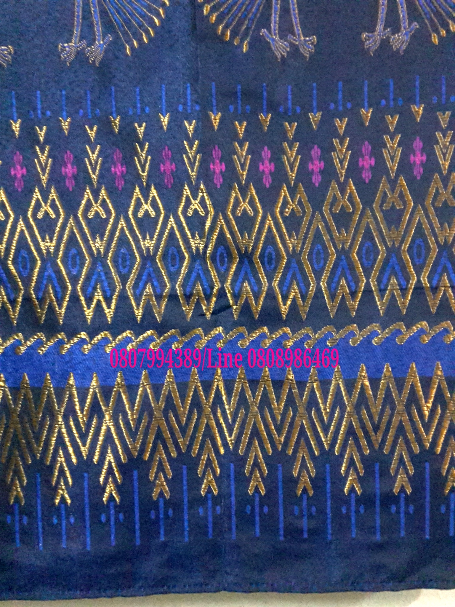 ผ้าซิ่นสำเร็จรูปผ้าซิ่นลาวแบบป้ายเลื่อนตะขอ ผ้าถุงสำเร็จรูป ผ้าซิ่นตีนจกไหมลาวสีน้ำเงินเมทอลลิค