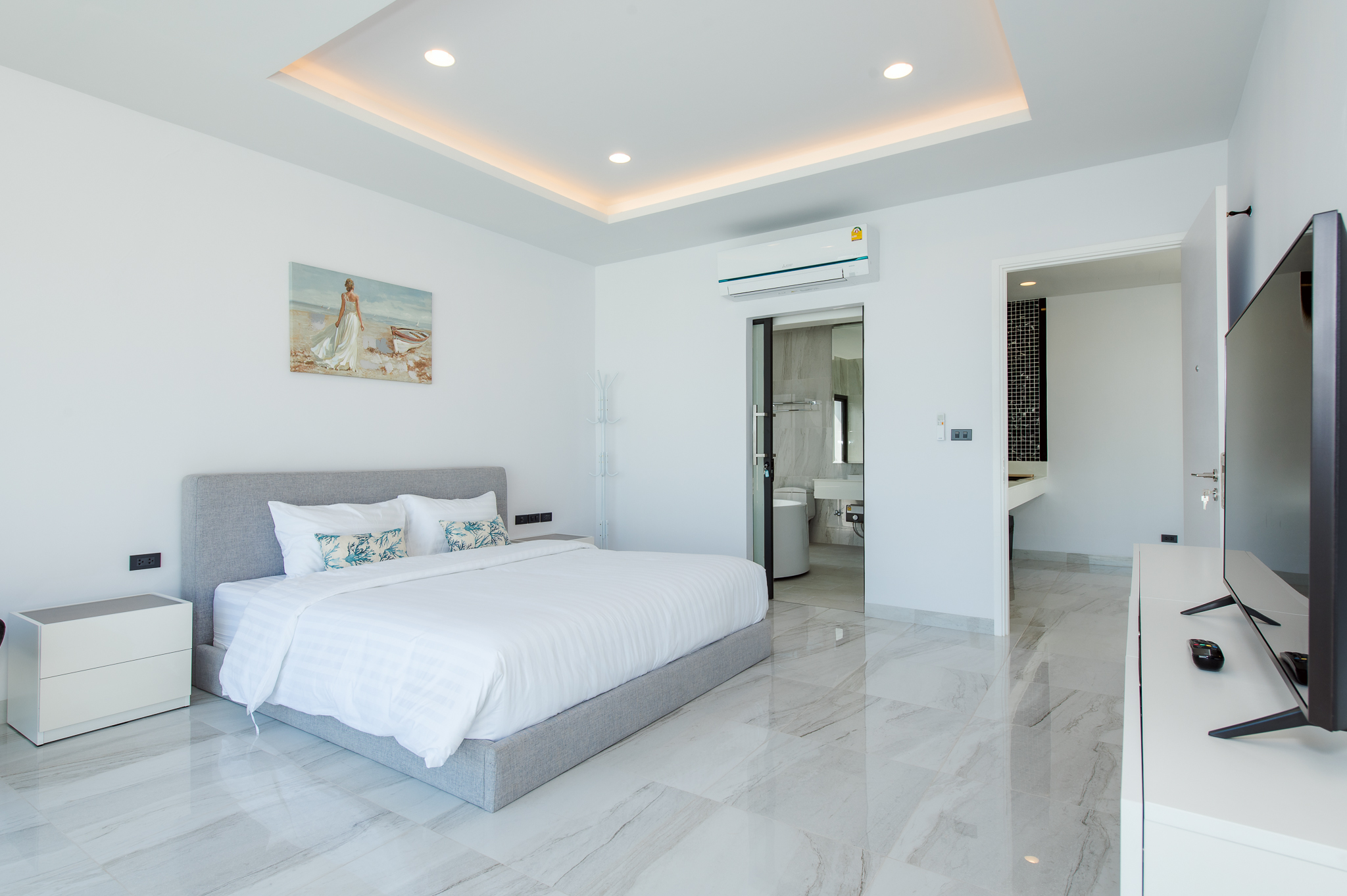 HR15066 บ้านพักติดทะเลหัวหิน The Casa Rocca Beach Villa HuaHin