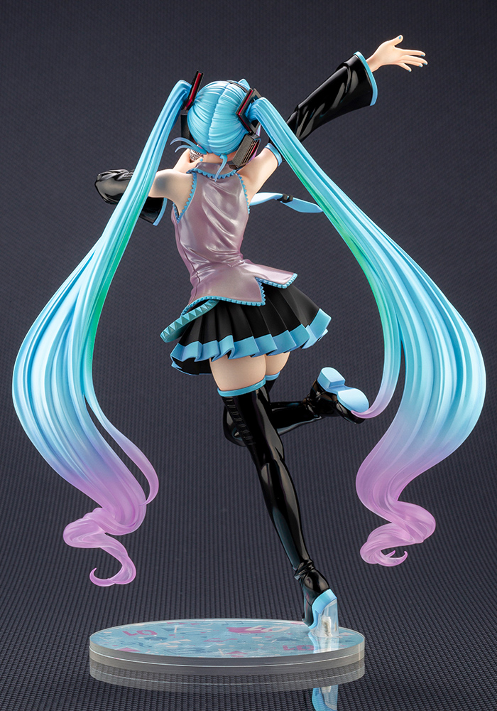 เปิดจอง : Hatsune Miku feat. MY LITTLE PONY BISHOUJO STATUE