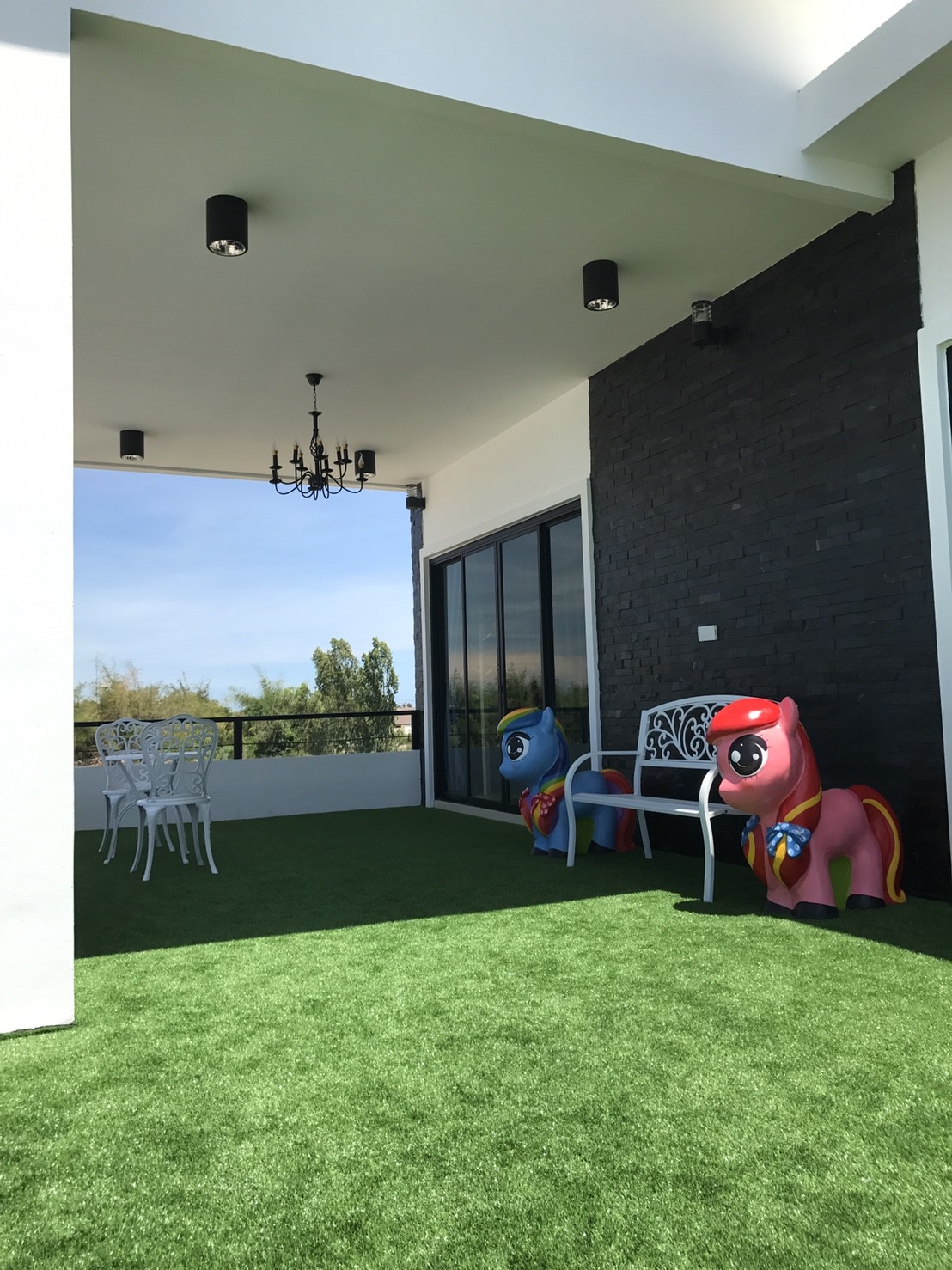 HR 4011 บ้านพักหัวหิน บ้านโพนี่ พูลวิลล่า คาราโอเกะ