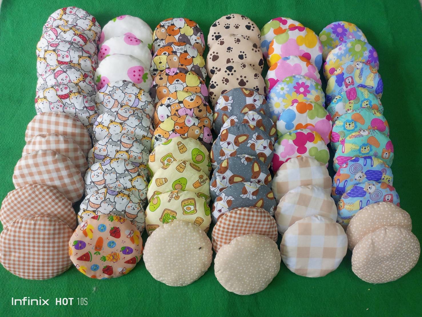 หมอนทรงกลมสำหรับแกสบี้