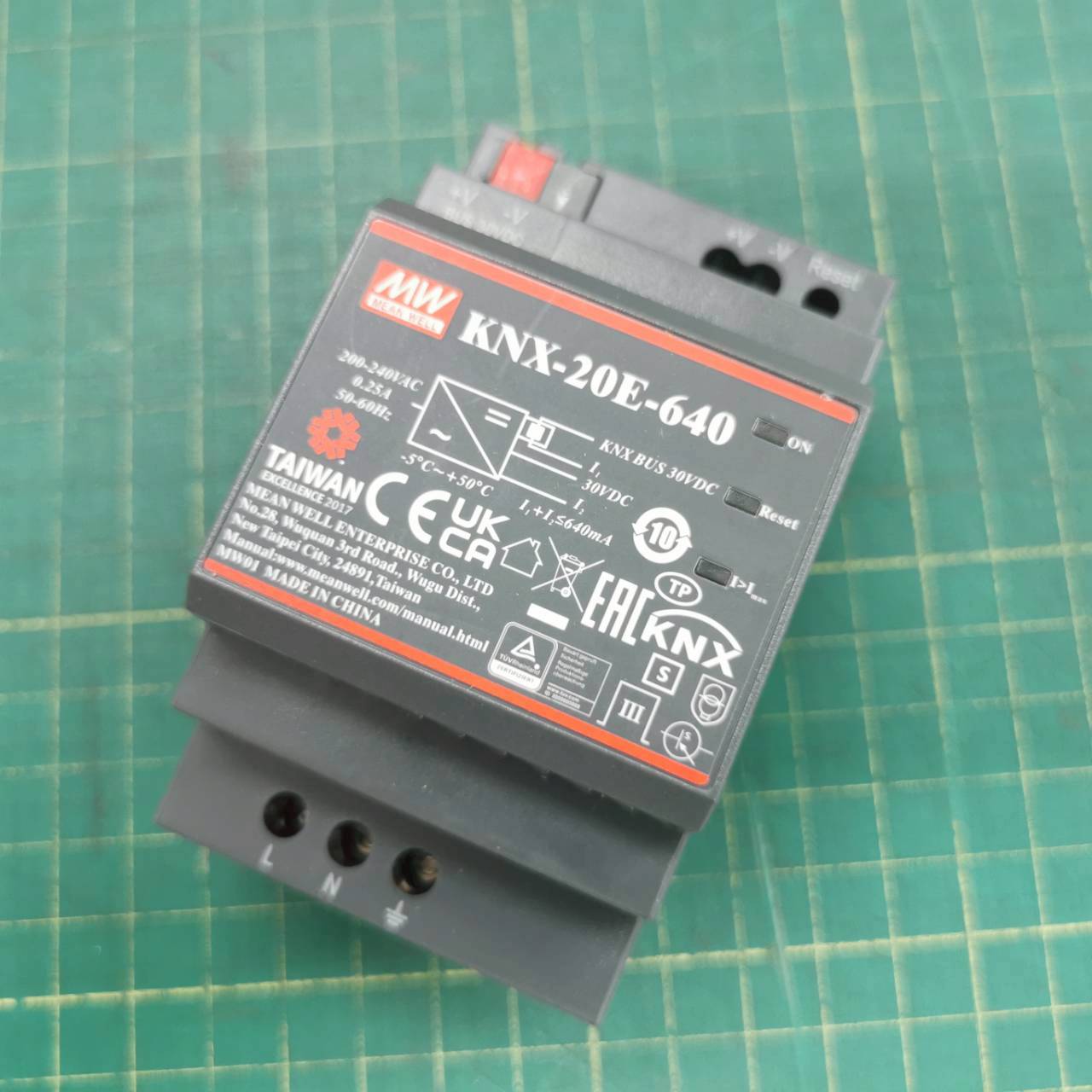 สวิทช์ชิ่งพาวเวอร์ซัพพลาย Meanwell KNX-20E-640 POWER SUPPLY 19.2W 30V 640mA 220VAC
