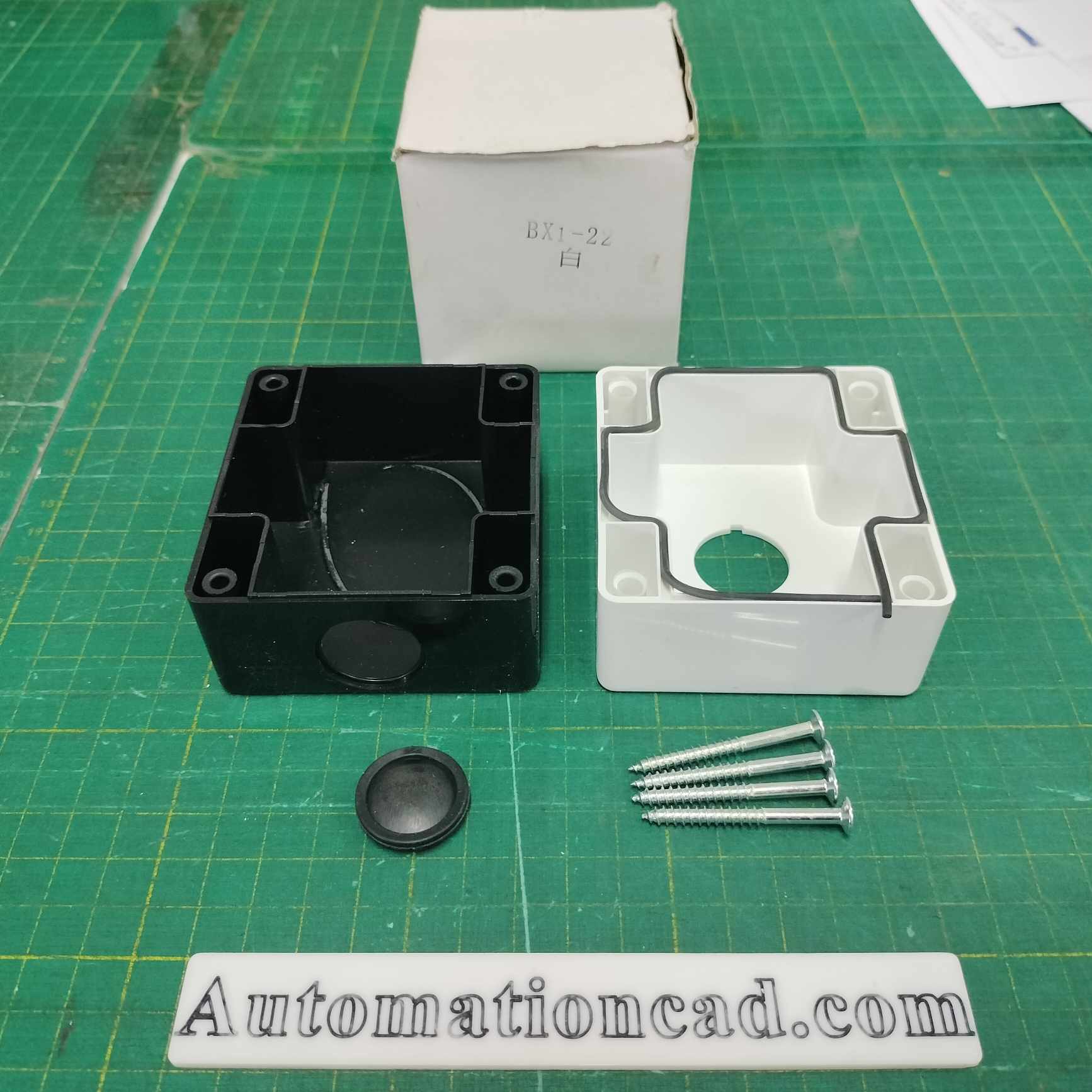 YAOHUI กล่องหลุมกันน้ำสำหรับปุ่ม 1 รู กล่องใส่ปุ่มสวิทช์ รูขนาด 22 mm BX1-22 ขนาด 72x77x65 มิลลิเมตร