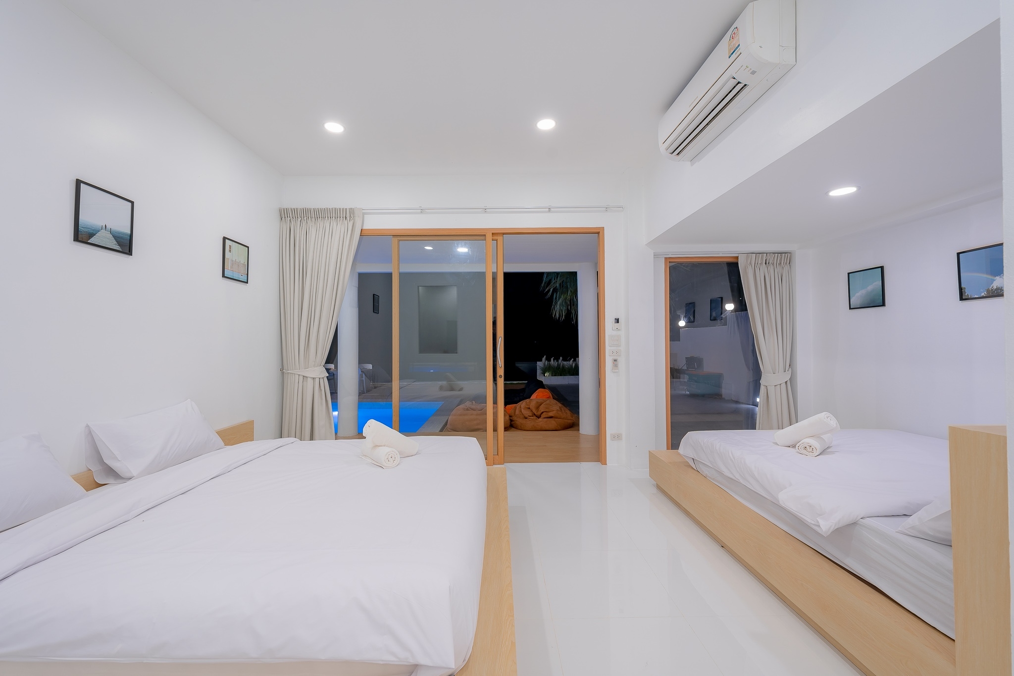 HR15057 บ้านพักติดทะเล The Rocca Beach Villa Pranburi