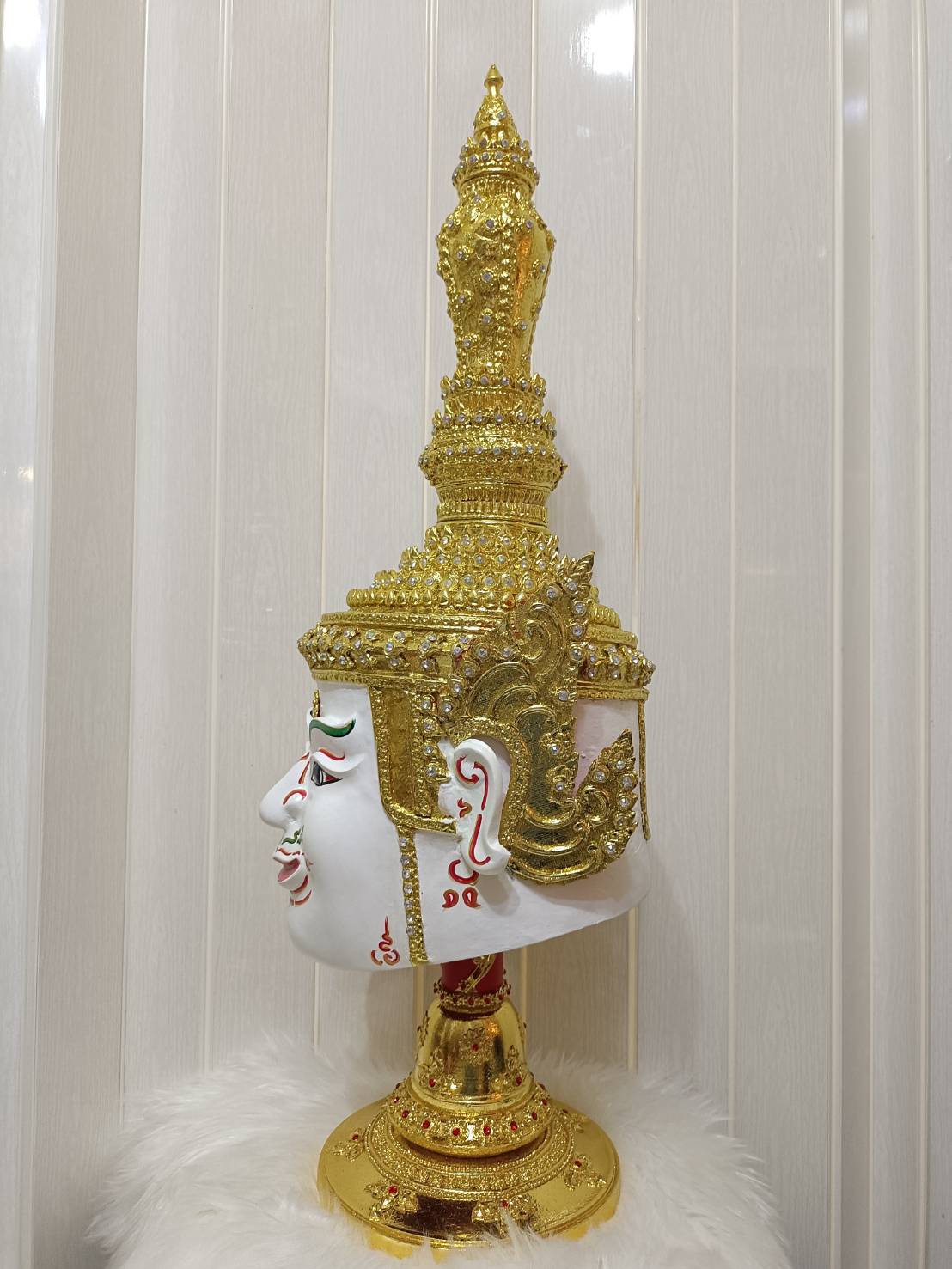 เศียรครู พระอิศวร ขนาดครอบ พร้อมฐานไม้อัดสีแดงฟรี