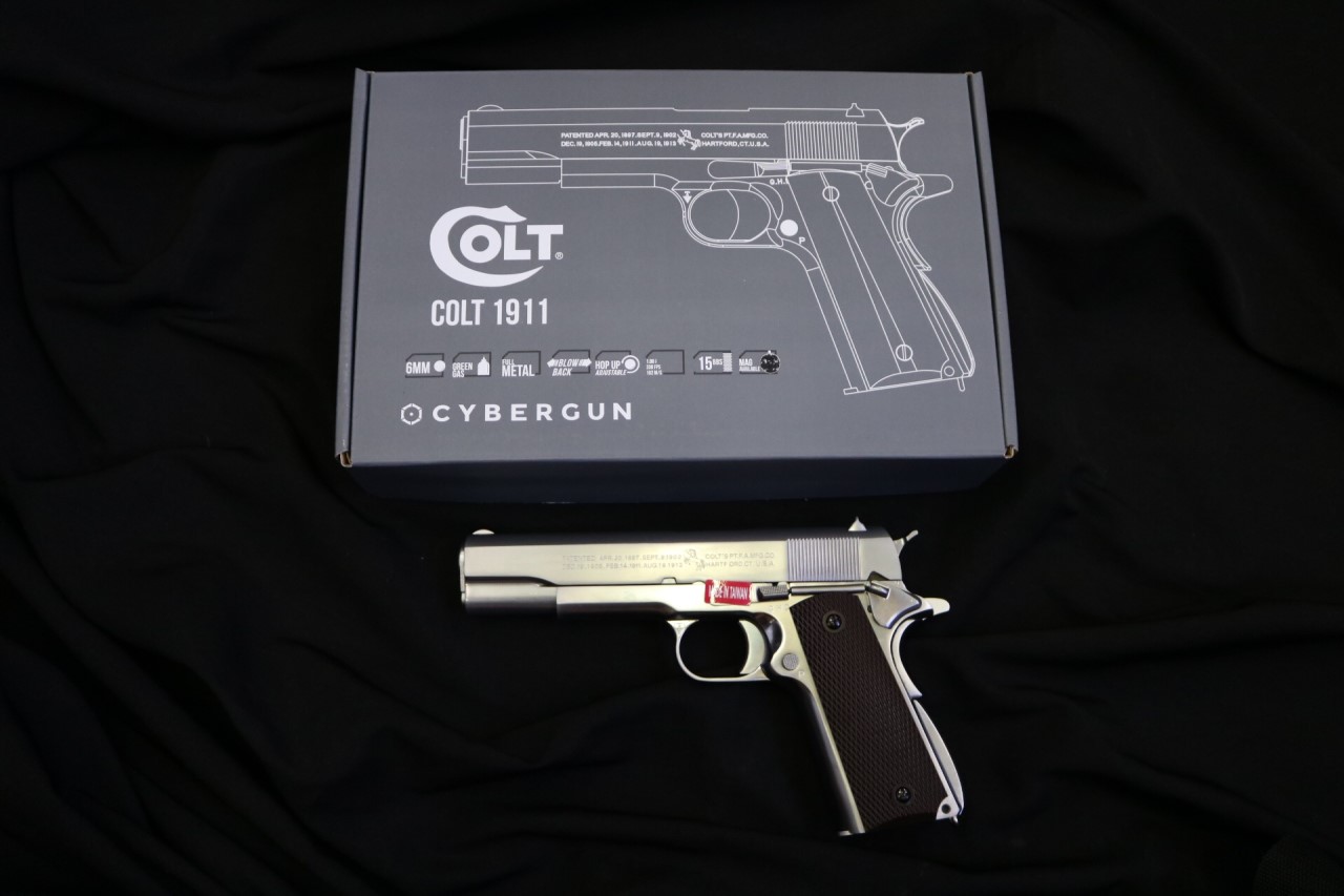 🔥ลูกค้าสามารถดูสินค้าทั้งหมดจาก แอด id Line:@bkkboy (ใส่ @ นำหน้าด้วยนะครับ) 🔥 New.Cybergun Colt 1911 GBB Pistol - Black & Silver (by AW CUSTOM) ราคา: ดำ 4,000 เงิน 4,500 บาท ยี่ห้อสินค้า: Cybergun รหัสสินค้า: CG-PT-0003 Hop-Up: ปรับได้ น้