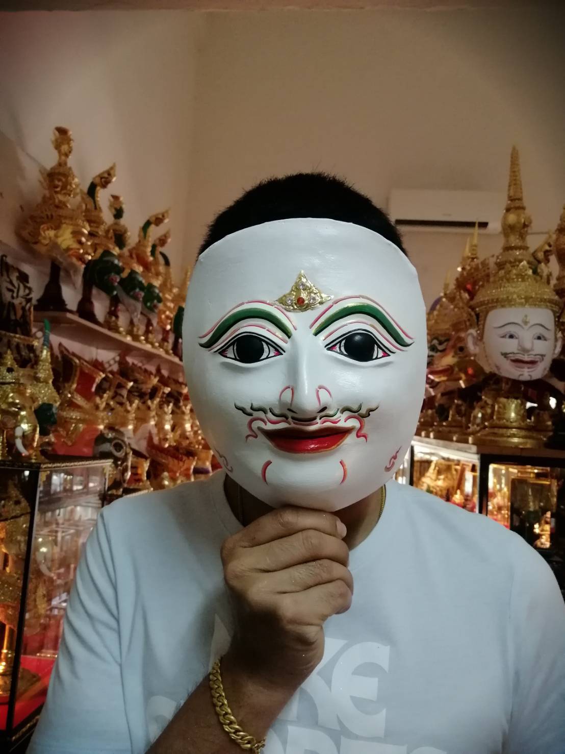 หน้ากาก พระอิศวร ใส่ตาแก้ว