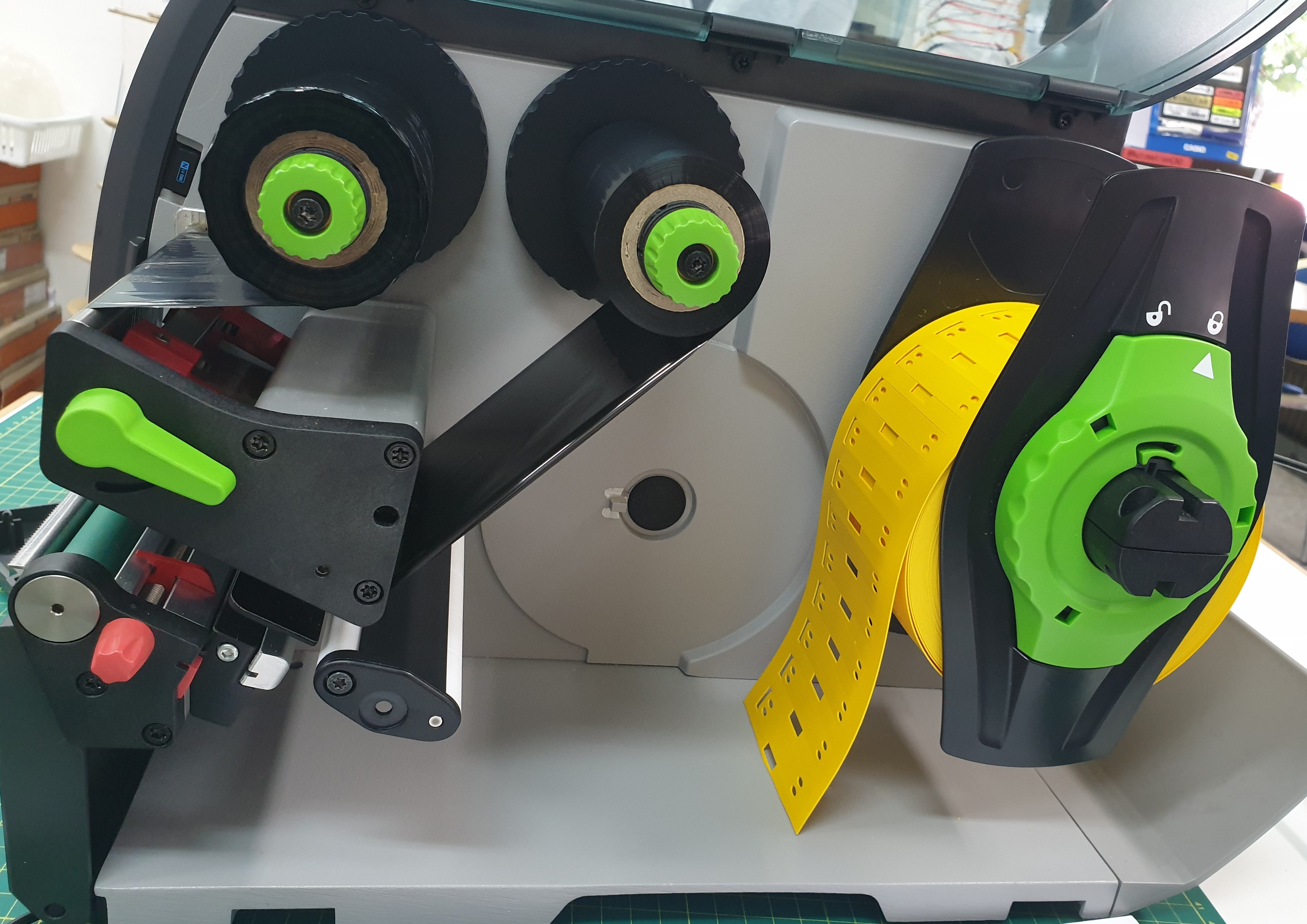 แท็กมาร์คสายไฟสีเหลือง,สีขาว 60x10 mm. Cable Marker ยี่ห้อ SUMITAG