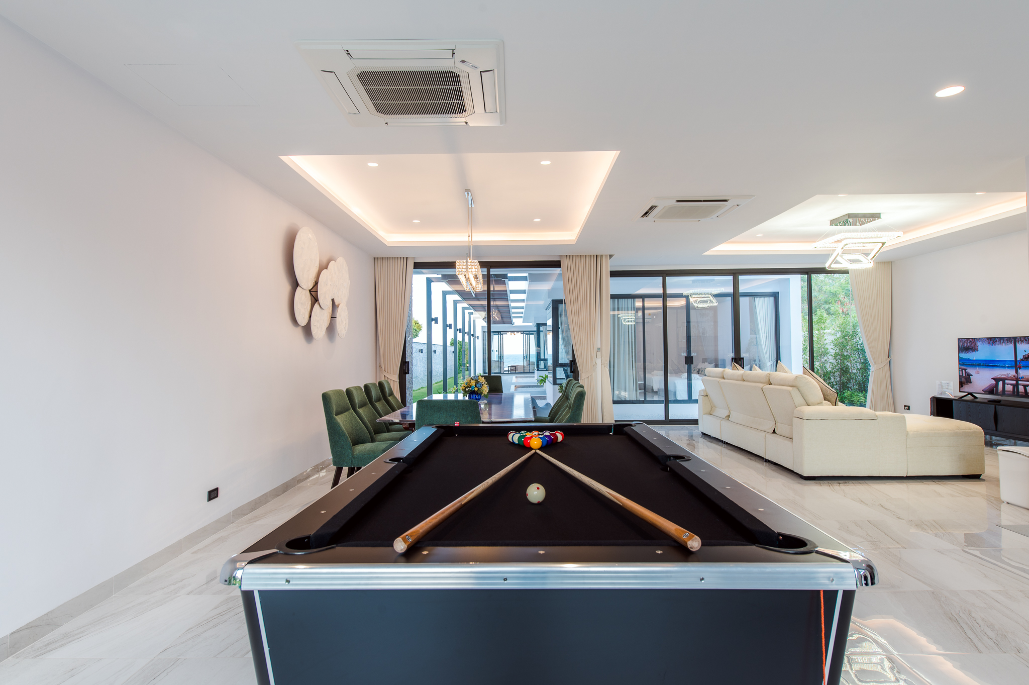 HR15066 บ้านพักติดทะเลหัวหิน The Casa Rocca Beach Villa HuaHin