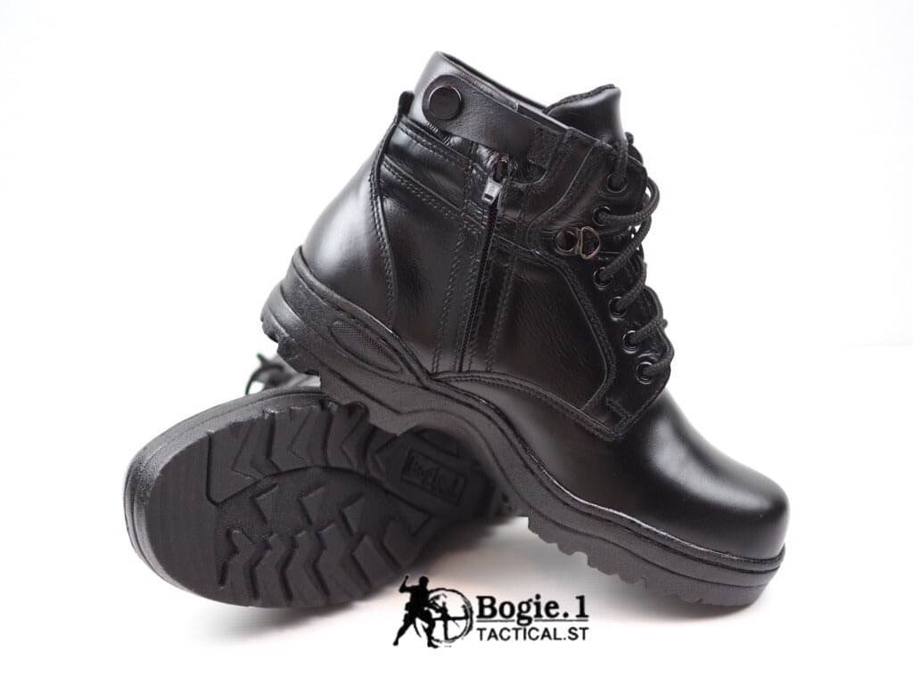 New.Bogie1 รองเท้าหุ้มข้อสั้นสีดำ รุ่น POLICE SHOES (PS) รุ่นมีซิปข้าง รองเท้าหุ้มข้อสั้นสีดำ รุ่น POLICE SHOES (PS) รุ่นมีซิปข้าง -รองเท้าสำหรับใส่ชุดเครื่องแบบตำรวจ(รุ่นใหม่) -มีซิปข้าง เพิ่มความสะดวกในการใส่-ถอด -รองเท้าพื้นยางกันลื่นมีความยืดหยุ่นสูง