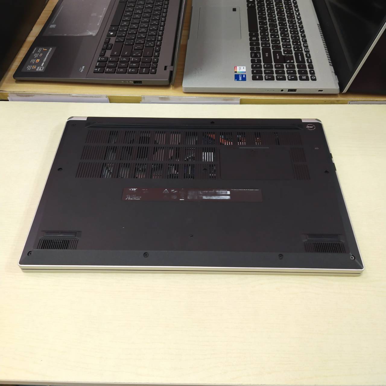 ACER ASPIRE LITE15 AL15-33P-C2Z9 สภาพเครื่อง 80% (ประกันศูนย์ Onsite 24/04/2027)