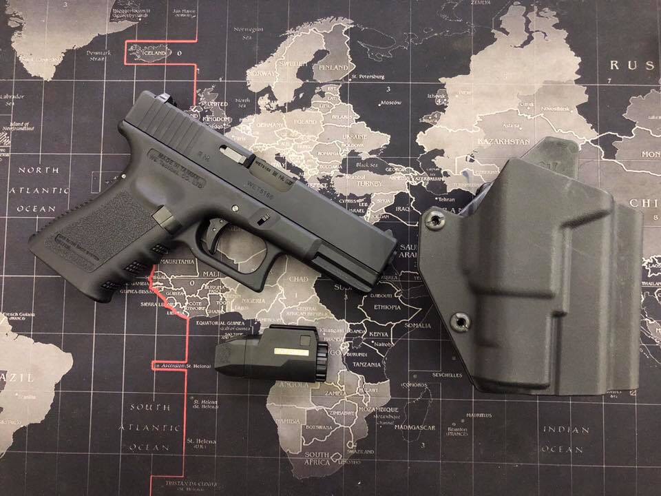 🔥ลูกค้าสามารถดูสินค้าทั้งหมดจาก แอด id Line:@bkkboy88 (ใส่ @ นำหน้าด้วยนะครับ) 🔥 ✅New.สินค้ามาใหม่ ซองปืนใส่ไฟฉาย G17/G19 #TB1327 ผลิตจากวัสดุ Nylon PA66 แข็งแรง สามารถใส่ G17 / G19 ที่ติดไฟฉาย INFORCE ระบบล็อคเข็มขัด Teklok ยึดแน่น