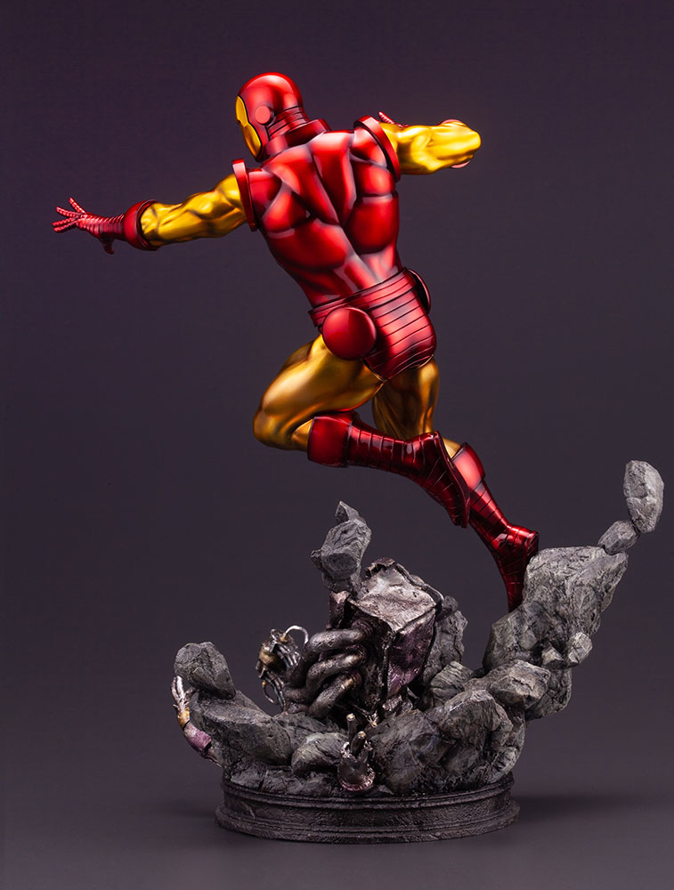 เปิดจอง : IRON MAN AVENGERS FINE ART STATUE