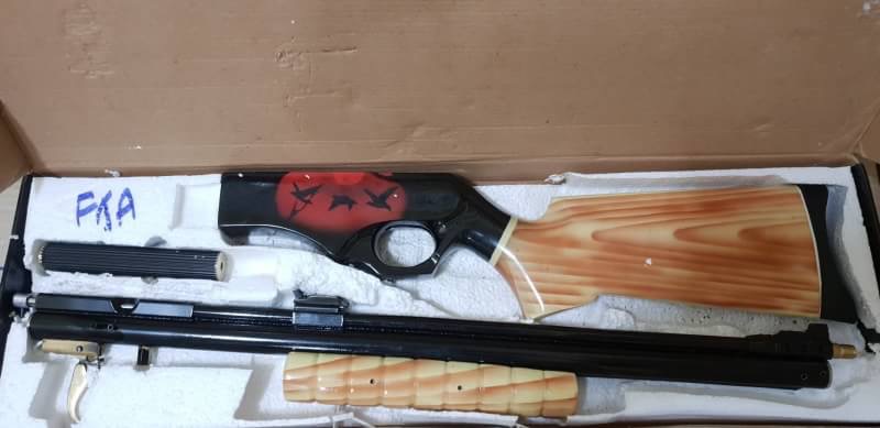 อัดลมปั๊มอินโดหม้อโตSharp River Side Pump Air Rifle เบอร์2 ✔Made in Indo ✔Weight 2.20kg ✔ไกปืนทองเหลือง ✔Barrel ลำ 12 เกลียว ✔ความแรงลูก 600+Fps. ✔ระบบอัดลมโยกปั๊ม 3-9 ครั้ง ✔ระยะหวังผล 25-35m.ไกล 50m. ความ