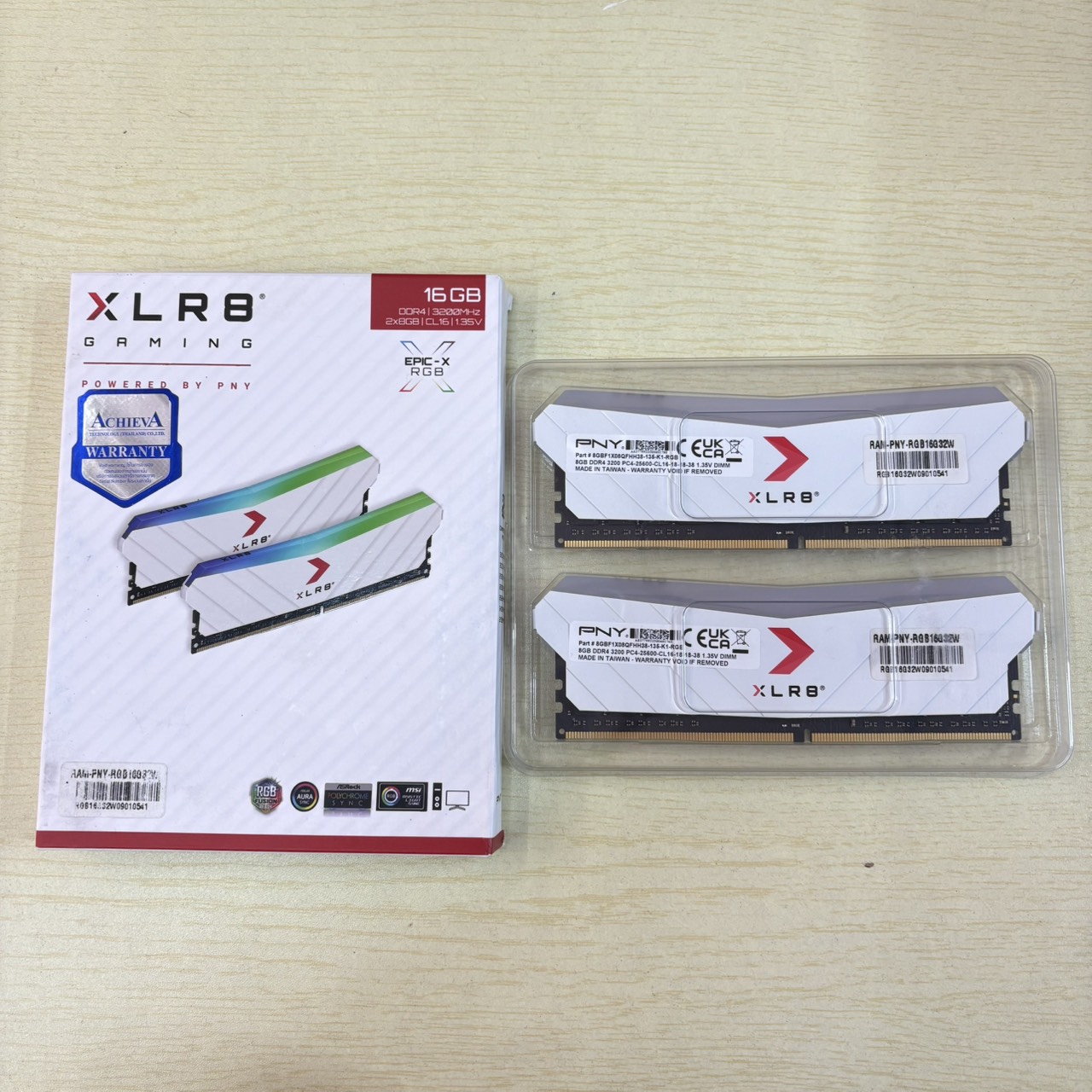 RAM PC DDR4 (3200) 16GB 8GBX2 PNY RGB ประกัน Advice LT.