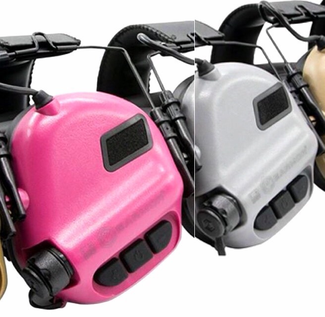 New.EARMOR/รุ่น M31 ปกป้องการได้ยินของคุณก่อนสายไป อุปกรณ์ครอบหูอิเล็กทรอนิกส์สำหรับนักกีฬายิงปืน - ลดเสียงปืน และช่วยขยายเสียงรอบข้างให้ดังขึ้น - ใช้แบตเตอรี่ AAA X 2 อายุการใช้งาน 350 ช.ม. - กันน้ำมาตรฐาน IPX5 - พร้อมการรับประกัน - พร้อมแจ๊ค 3.5mm เชื่อ