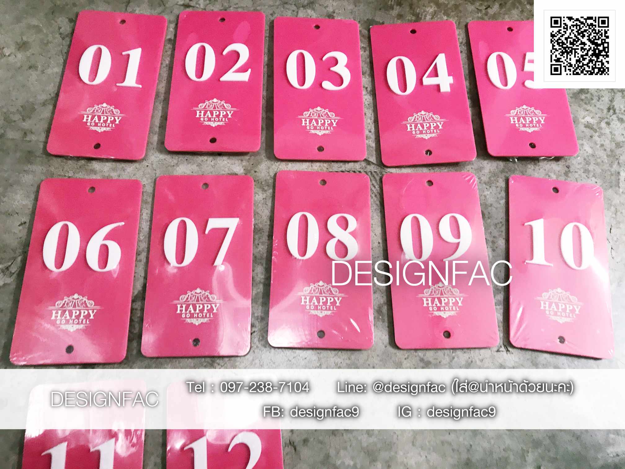 ป้ายเลขห้องสีชมพู ป้ายห้องอะคริลิคแบบมีสีสันสวยงาม ป้ายรีสอร์ท สไตล์โมเดิร์น มินิมอล