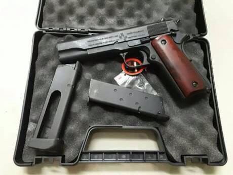 New.ปืนสั้น 1911 ด้ามไม้แท้ มา 2 แม็ก