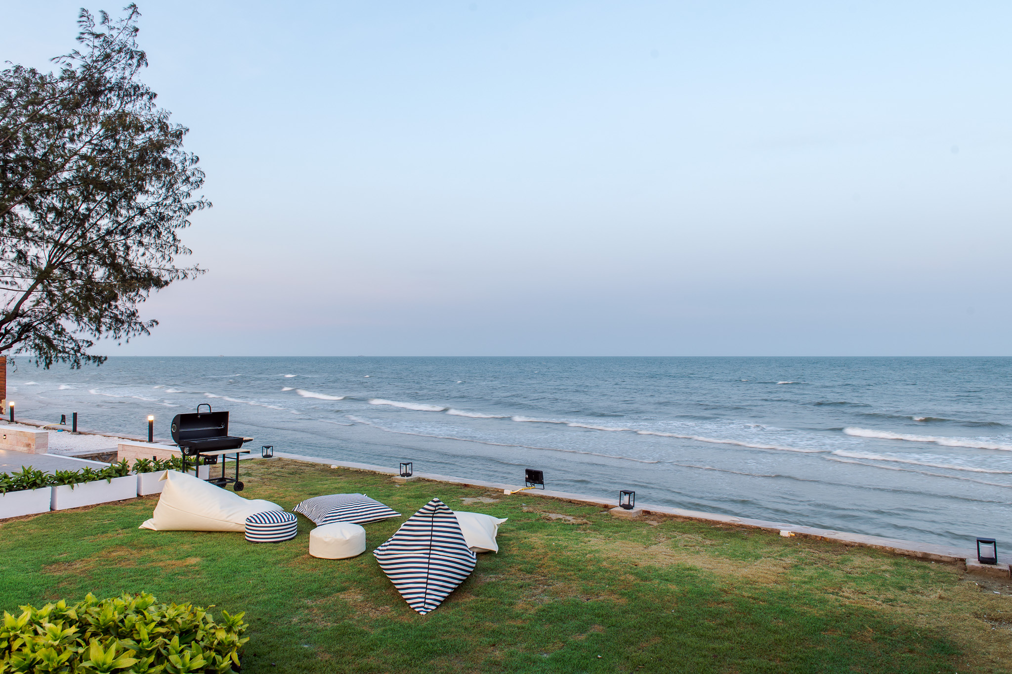 HR15066 บ้านพักติดทะเลหัวหิน The Casa Rocca Beach Villa HuaHin