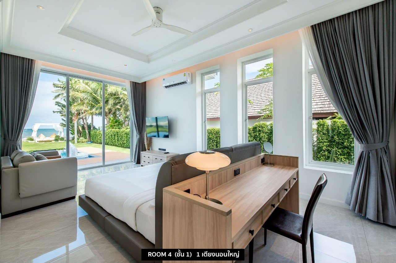 HR15030 บ้านพักติดทะเล The Vacation Beach Pool Villa Cha Am