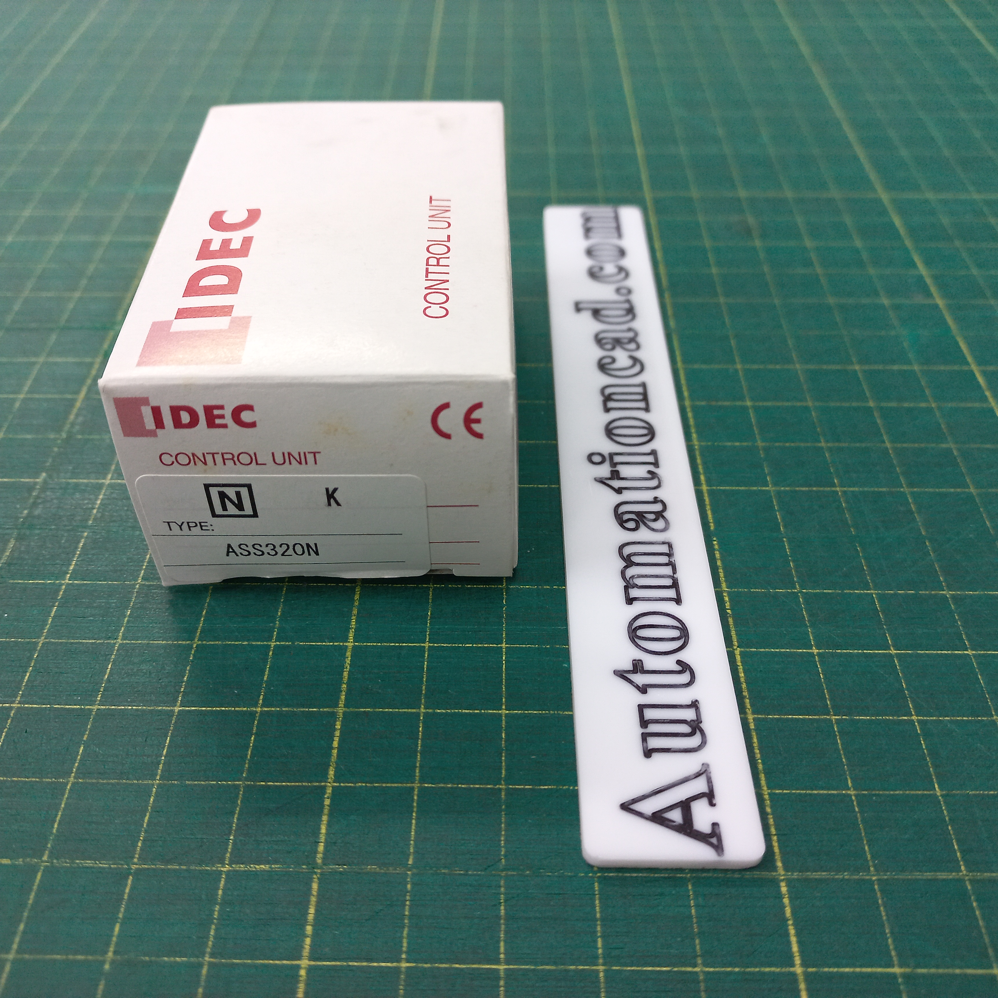 ซีเล็คเตอร์สวิตช์ IDEC 3จังหวะ 2NO บิดค้าง Selector switches IDEC รู 25 mm