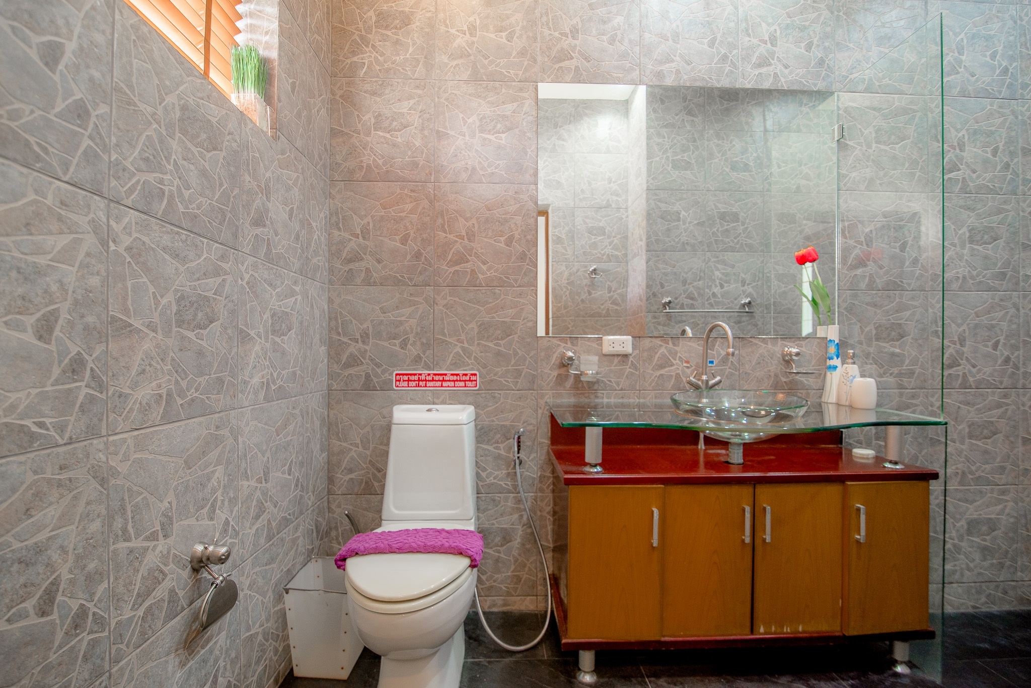 HR 7001 บ้านสุวรรณ 1 คาราโอเกะ โต๊ะพูล