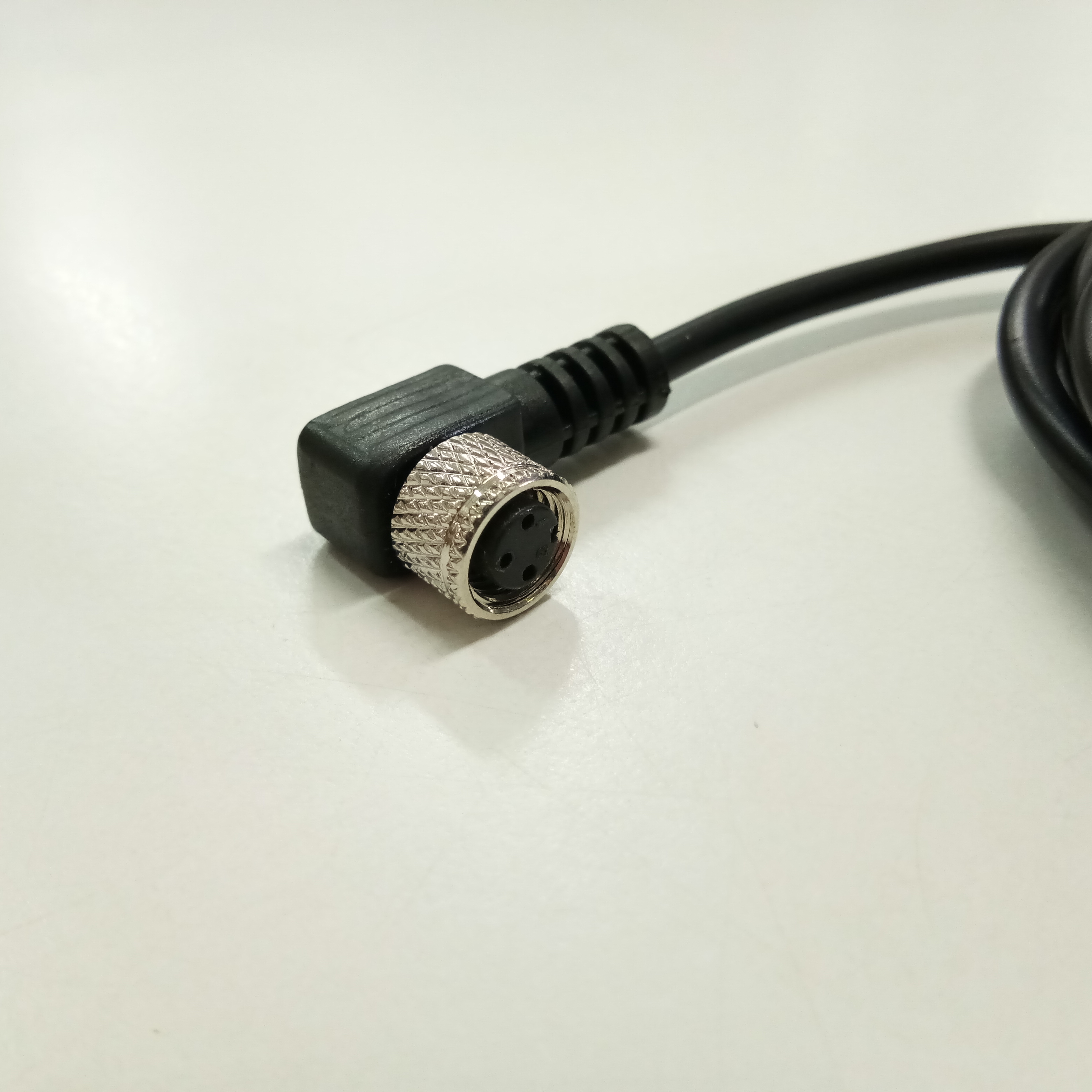 สายพร้อม CONNECTOR แบบงอ เกลียว M8 ตัวเมีย แบบ 3 ขา ยาว 3m.