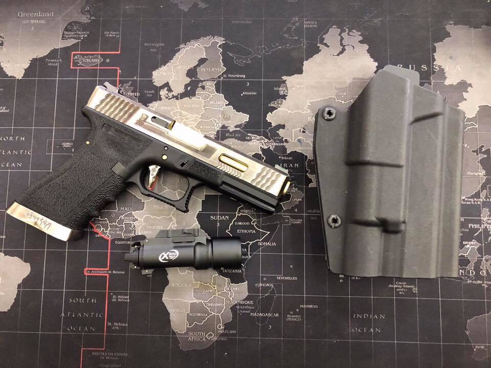 🔥ลูกค้าสามารถดูสินค้าทั้งหมดจาก แอด id Line:@bkkboy88 (ใส่ @ นำหน้าด้วยนะครับ) 🔥 ✅New.ซองปืนใส่ไฟฉาย G17/G19 ผลิตจากวัสดุ Nylon PA66 แข็งแรง สามารถใส่ G17 / G19 ที่ติดไฟฉาย X300 ระบบล็อคเข็มขัด Teklok ยึดแน่น น้ำหนักเบาเพียง 165 g.