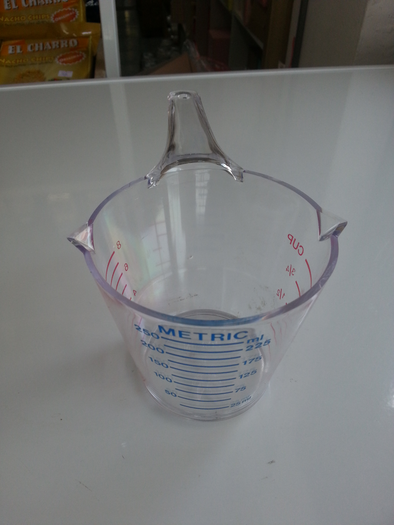 ถ้วงตวง พลาสติก 8 oz. (250 ml.)