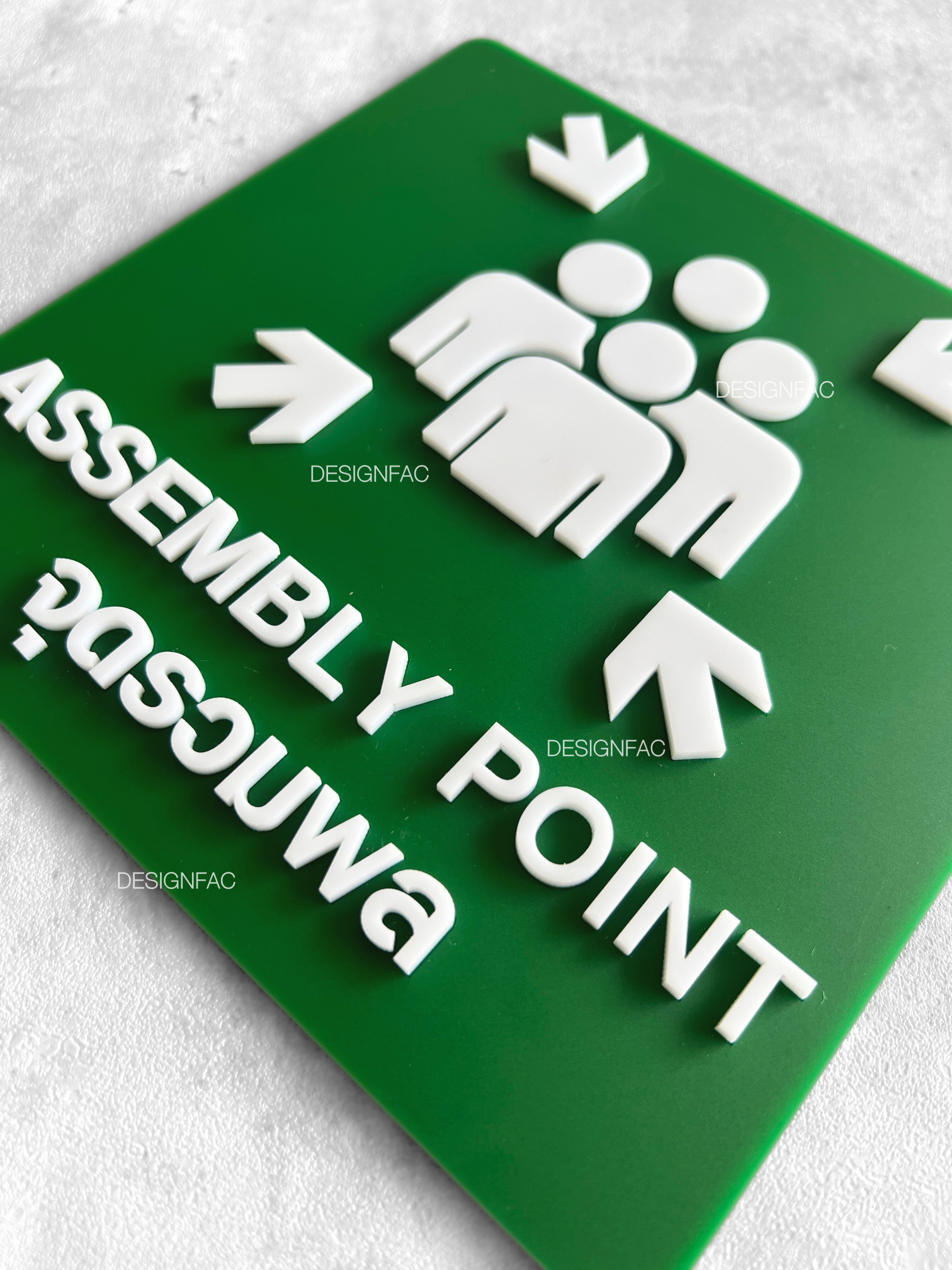 ป้ายจุดรวมพล ASSEMBLY POINT ป้ายความปลอดภัย ป้ายอะคริลิคนูนมีมิติ สไตล์โมเดิร์น มินิมอล