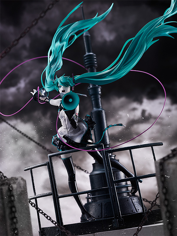 เปิดจอง : Hatsune Miku: Love is War Refined Ver. -Good Smile Company 20th Anniversary Book-