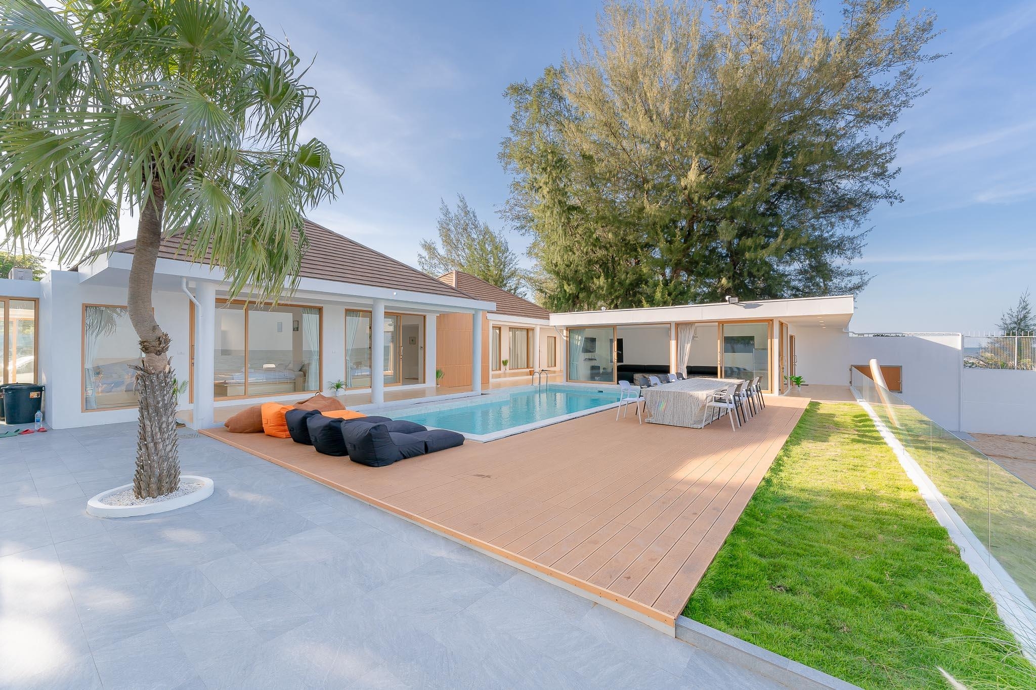 HR15057 บ้านพักติดทะเล The Rocca Beach Villa Pranburi