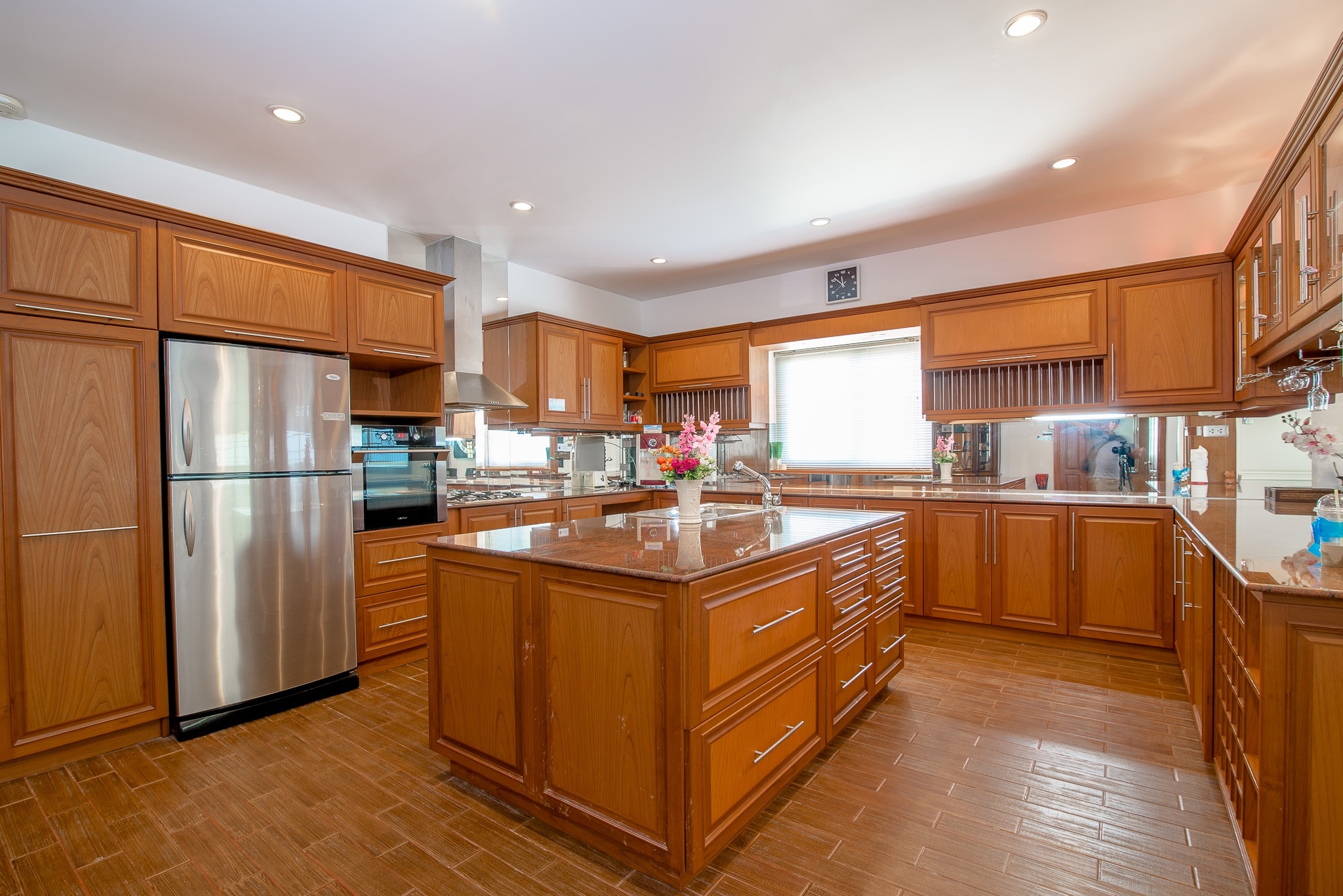 HR 7001 บ้านสุวรรณ 1 คาราโอเกะ โต๊ะพูล