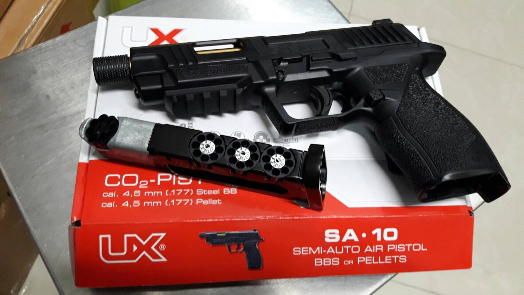 New.Umarex Co2 Pistol UX SA10 ใช้ลูกเหล็ก 4.5 mm / ใช้ลูกเบอร์1 .177 ได้ทั้ง 2 แบบ ราคาพิเศษ