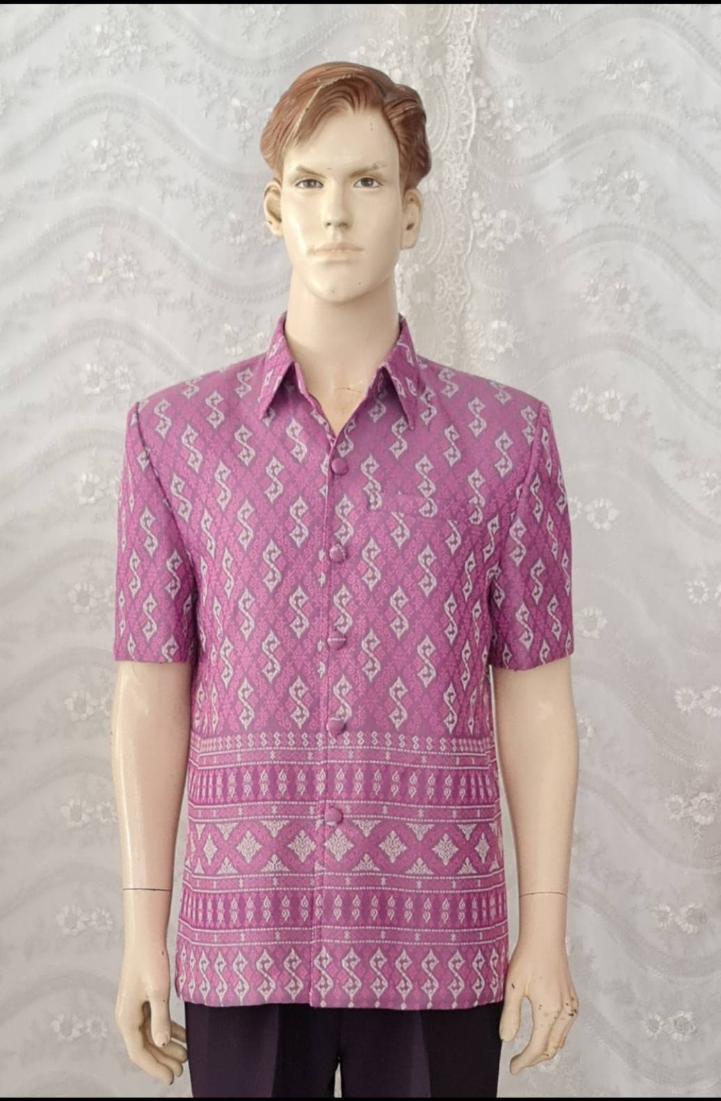 เสื้อสูทชายไหมแพรทิพย์ลายขอพระราชทาน เสื้อสูทชายไหม สูทผ้าไทยชาย ซาฟารีผ้าไทยชาย สูทผ้าไหมแพรทิพย์ สูทผ้าไทย ซาฟารีชาย ตามภาพ XL