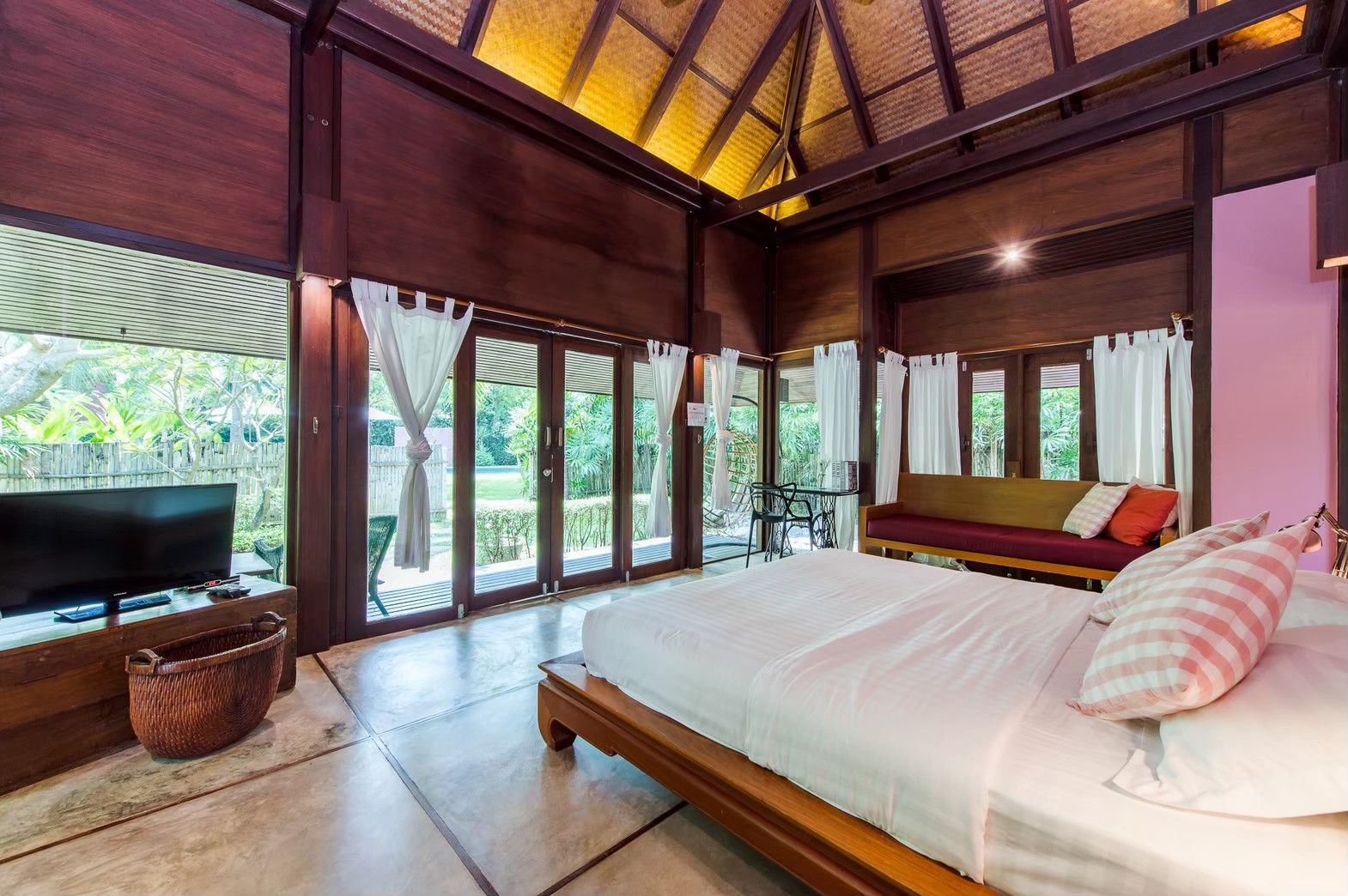 HR15062 บ้านพักติดทะเล The Le Valley Rimley Pranburi