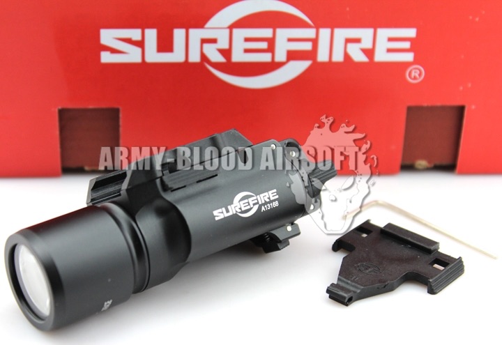 SureFire X300 LED Handgun / Long Gun WeaponLight Replica (BK)prev next