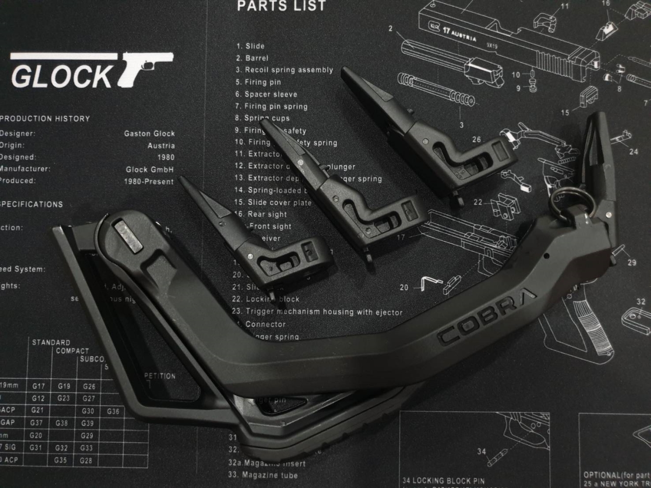 (clap)...สินค้าใหม่ค่ะ พานท้ายพับได้ Cobra G17/19 🚩 ผลิตจาก Polymer เกรดคุณภาพ 🚩 พานท้ายพับได้ สำหรับ G17/G19 Gen 2-5 🚩 มี Adapters สำหรับเปลี่ยน Gen 🚩 ใช้งานง่าย เพียงยืดออก 🚩 ขณะพับ ใช้งานเป็นกริปมือหน้าได้ Ƕ