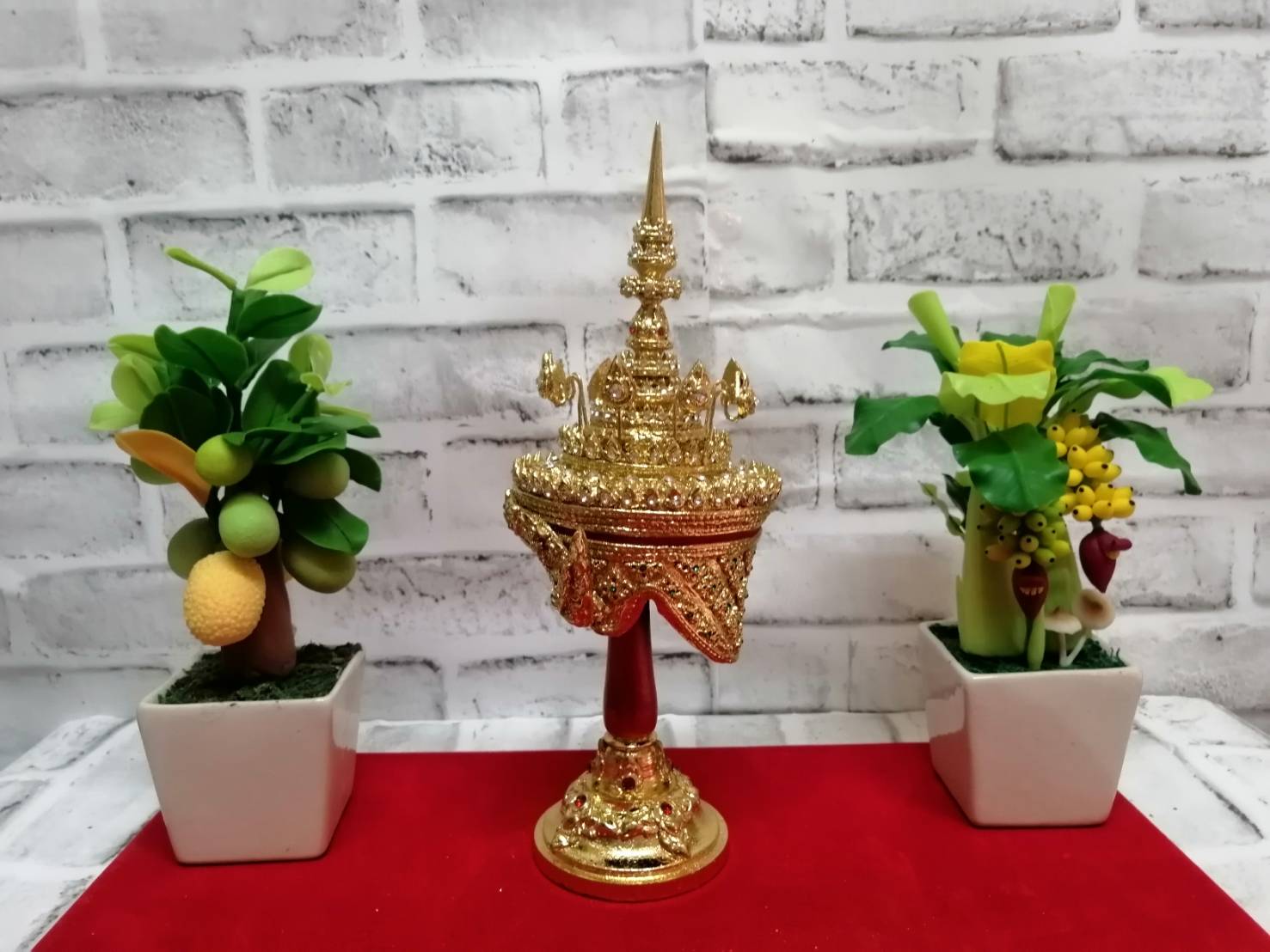 ชฎา เทริด มโนราห์ (เกรดพรีเมี่ยม) ขนาด 5 นิ้ว พร้อมฐานตีลายประดับเพชร