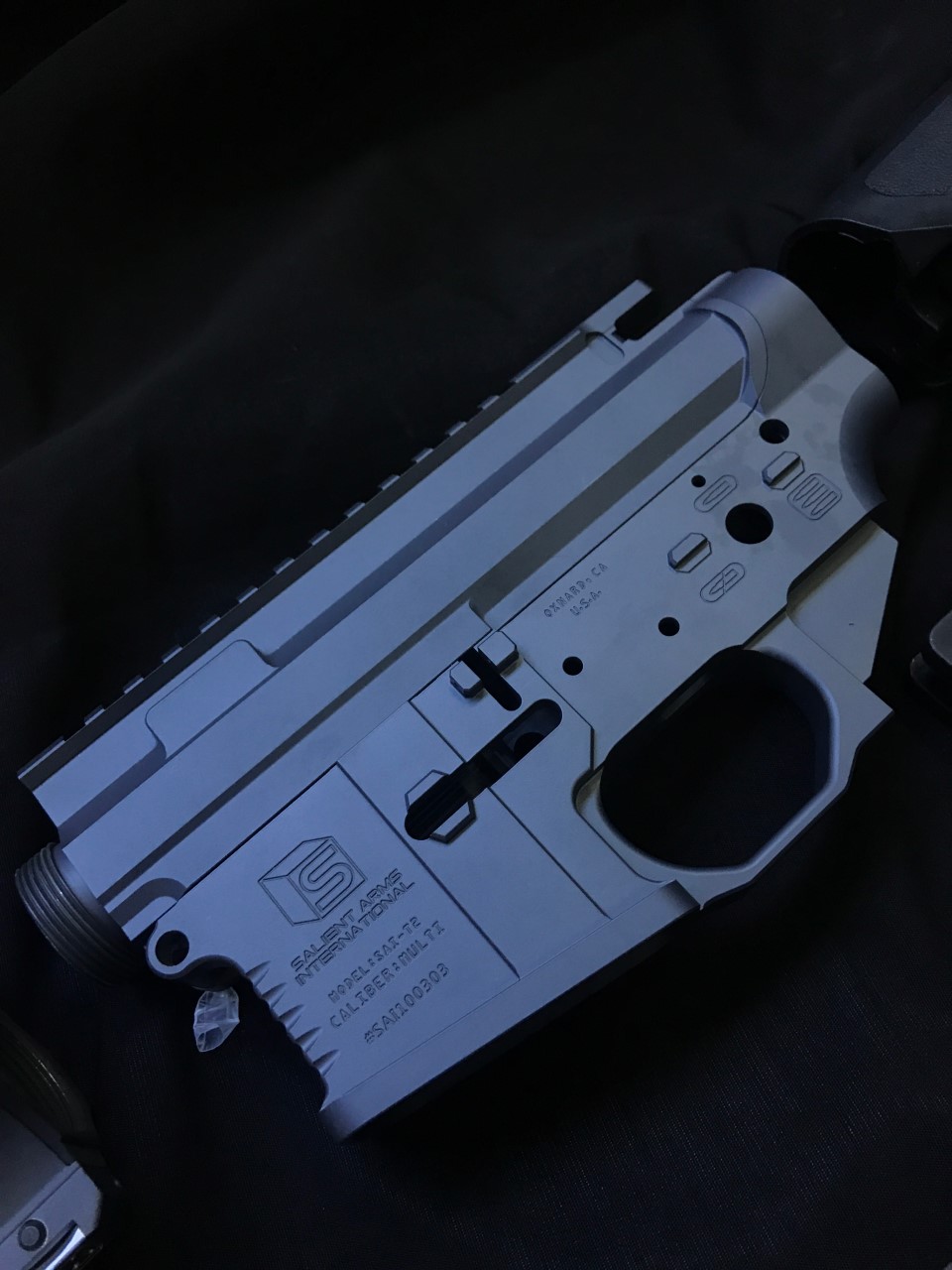 EMG SALIENT ARMS LICENSED SAI GBB KIT FOR MARUI MWS (shot) EMG Salient Arms Licensed SAI GBB Kit for Marui MWS (Long) Suitable for Tokyo Marui MWS Series Airsoft Gas Blow Back GBB Rifle Package Include: Guns Modify CNC Aluminum Body (Cerakote) Long Railed