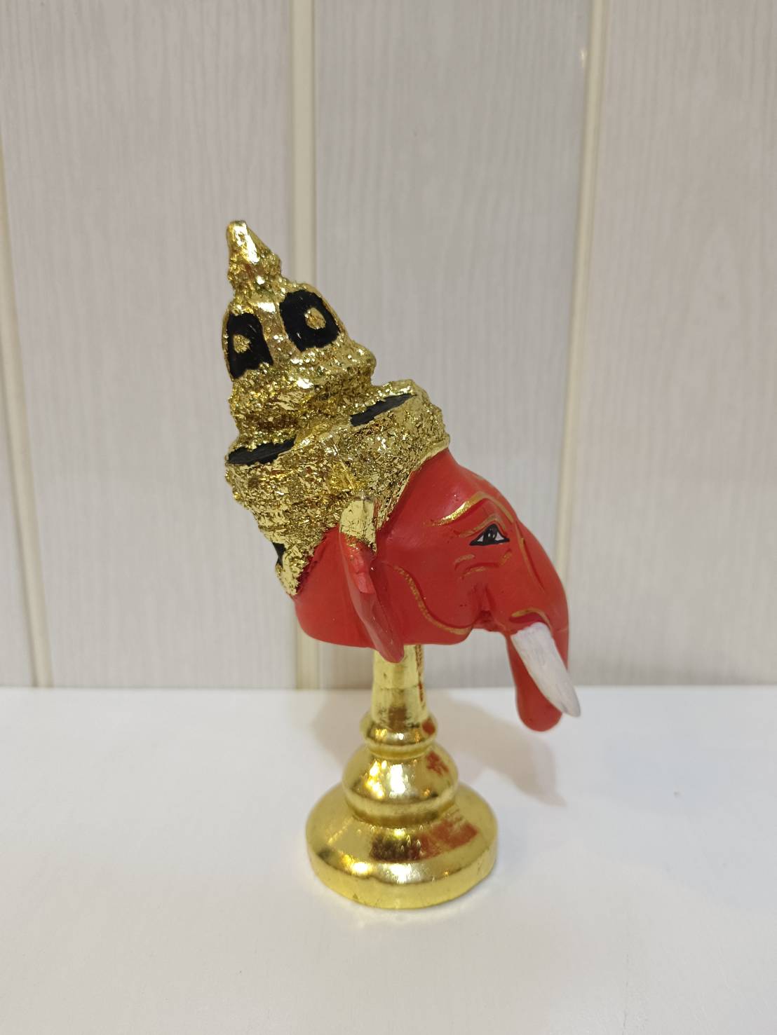 พระพิฆเนศ ขนาดจิ๋ว ขนาดตั้งหน้ารถ พร้อมฐานปิดทอง (สีส้ม)