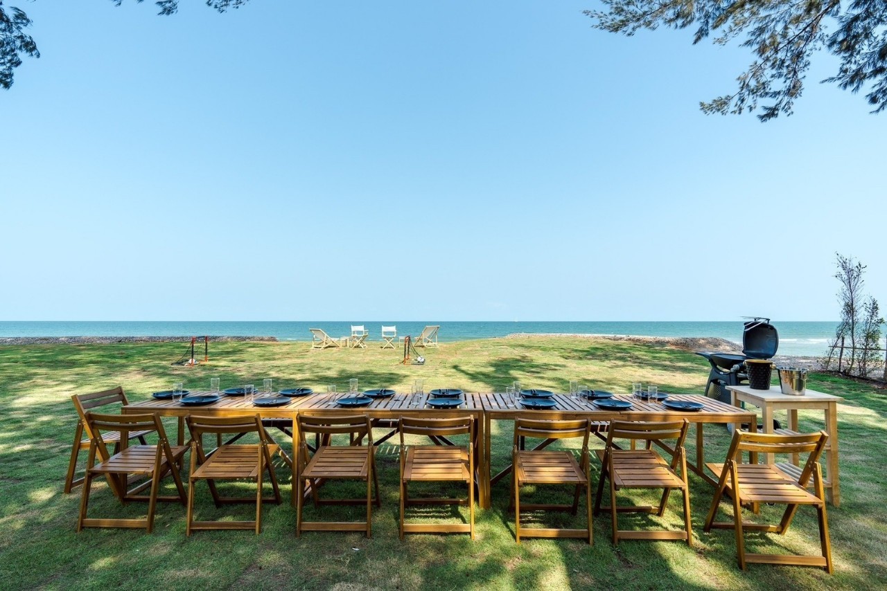 HR15080 The Bristol Beach Huahin Pool villa