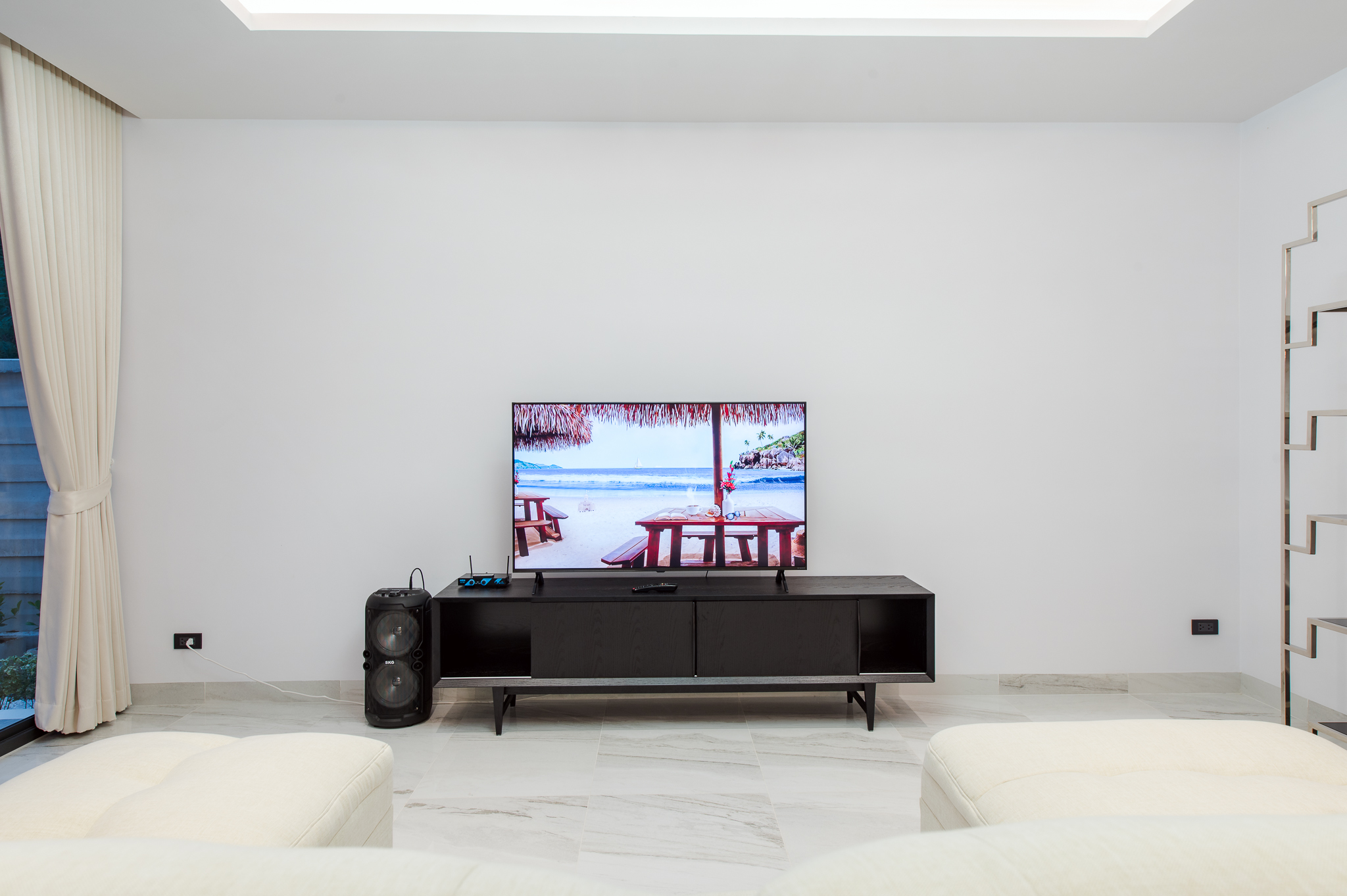 HR15066 บ้านพักติดทะเลหัวหิน The Casa Rocca Beach Villa HuaHin