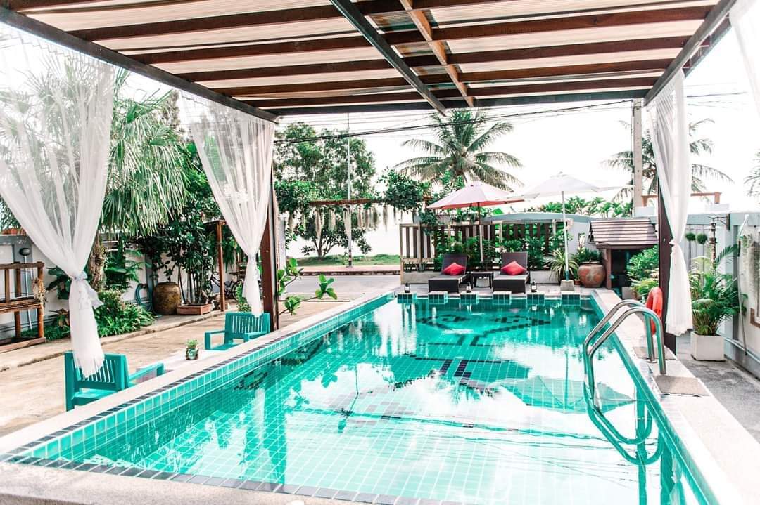 HR15054 บ้านพักติดทะเลปราณบุรี The Khirin villa